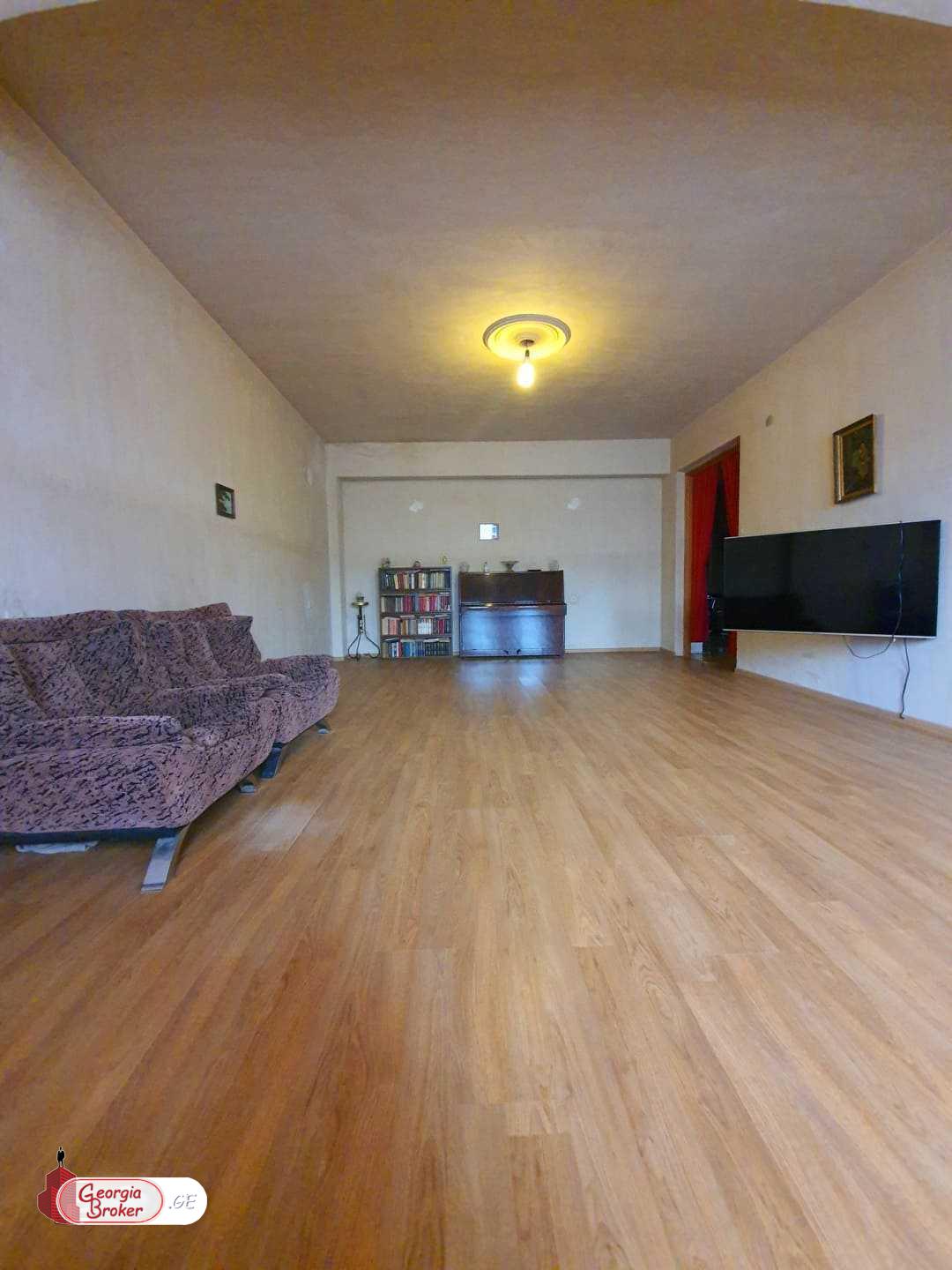 without repair 4-room apartment for sale