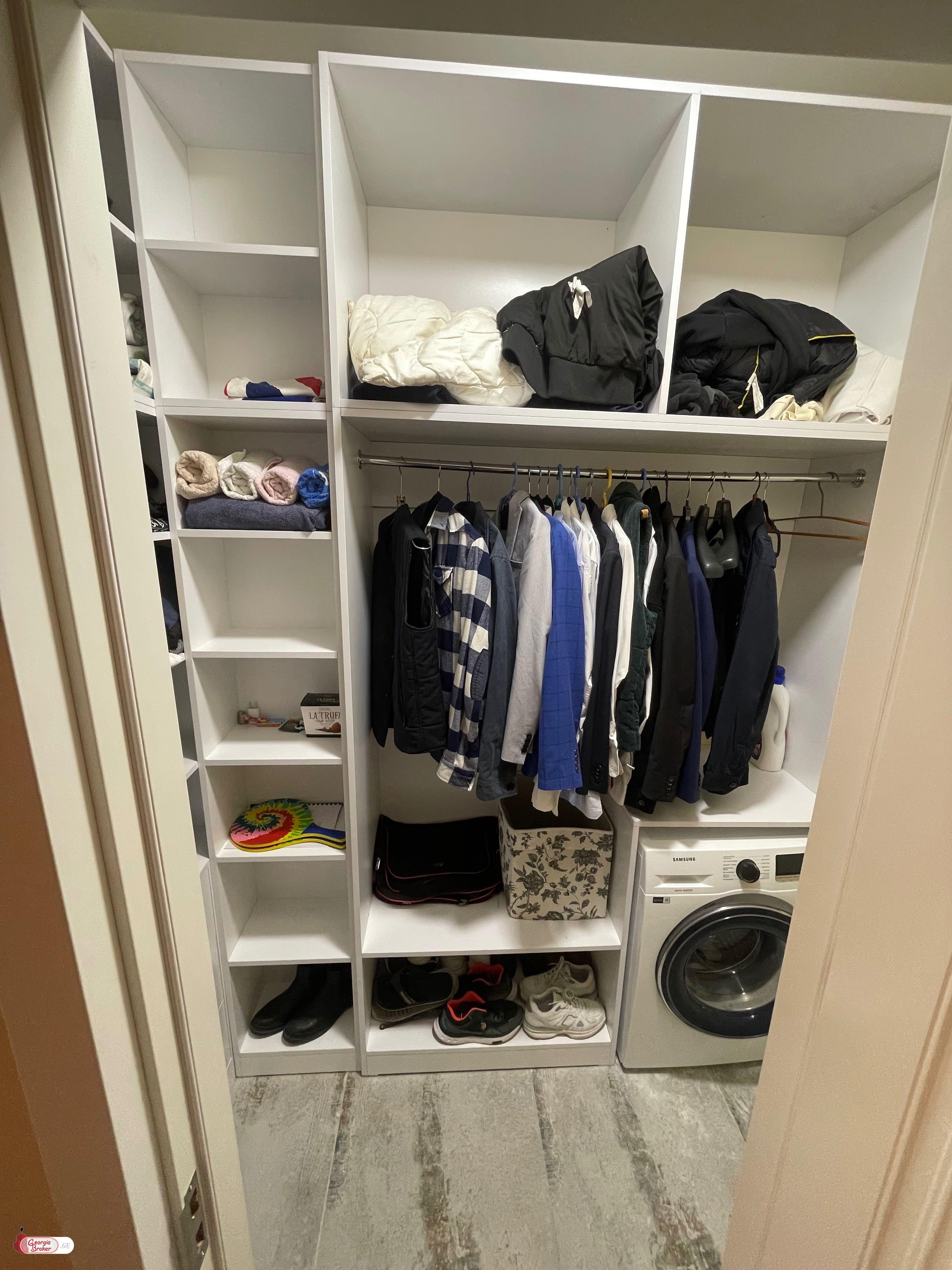 nearly repaired 5-room apartment for sale