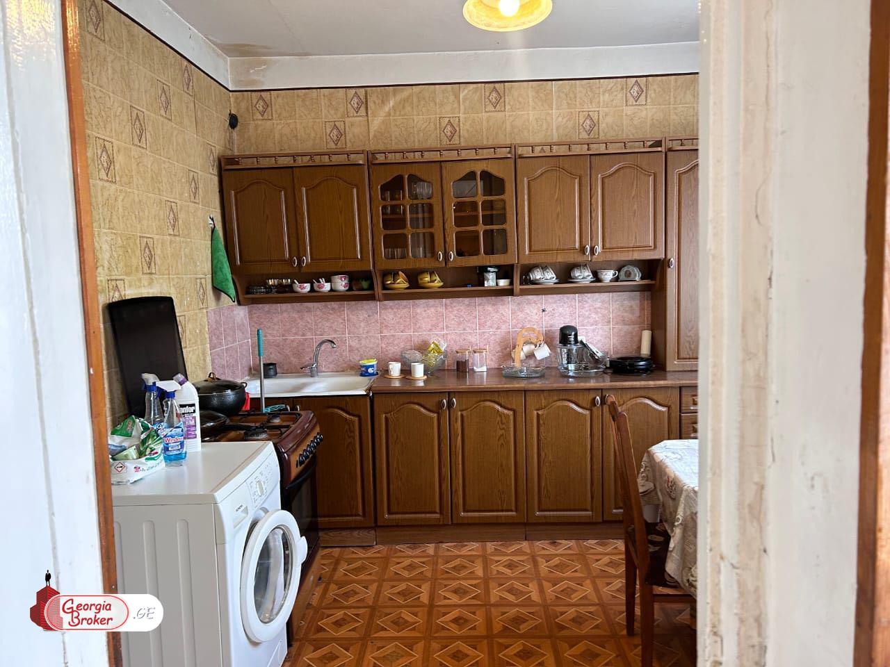 old repaired 4-room apartment for sale