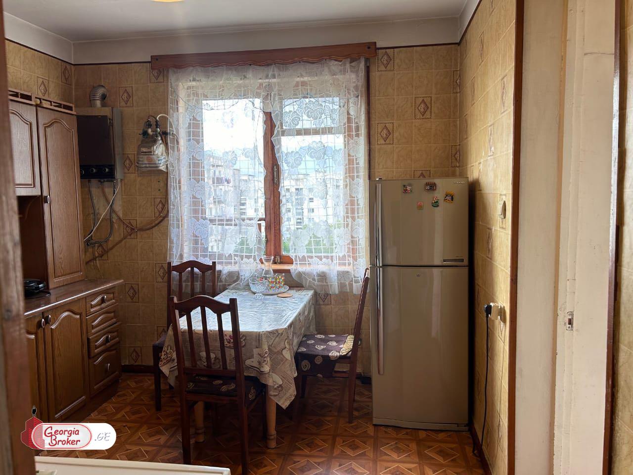 old repaired 4-room apartment for sale