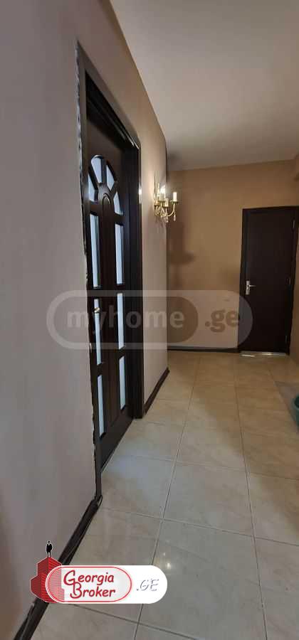 old repaired 5-room apartment for sale