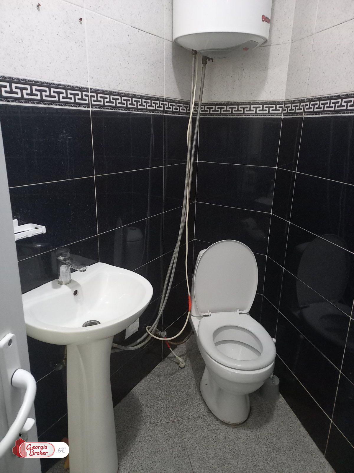 nearly repaired 2-room apartment for sale