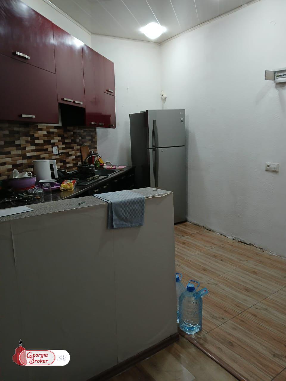 nearly repaired 2-room apartment for sale