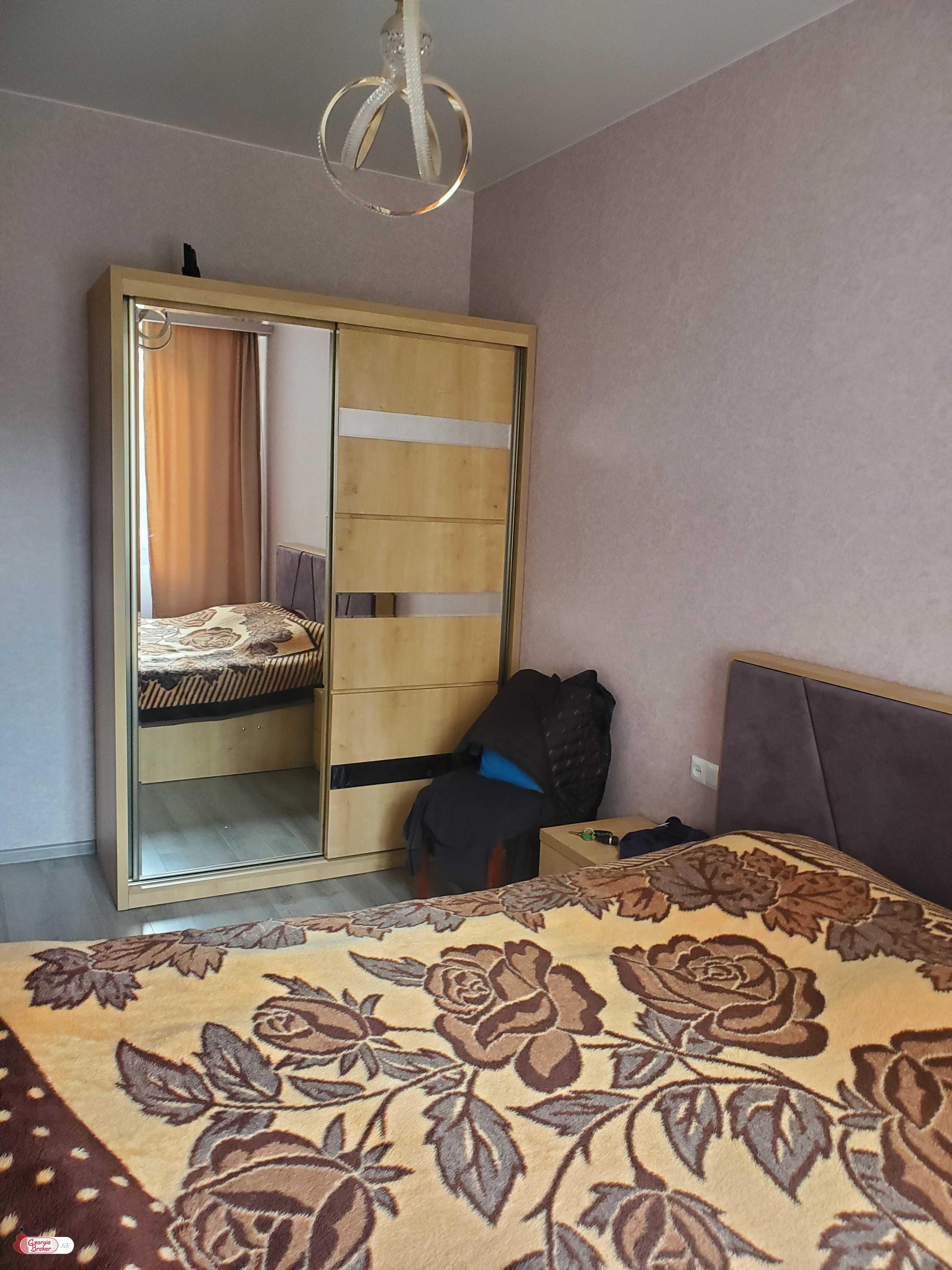 nearly repaired 3-room apartment for sale