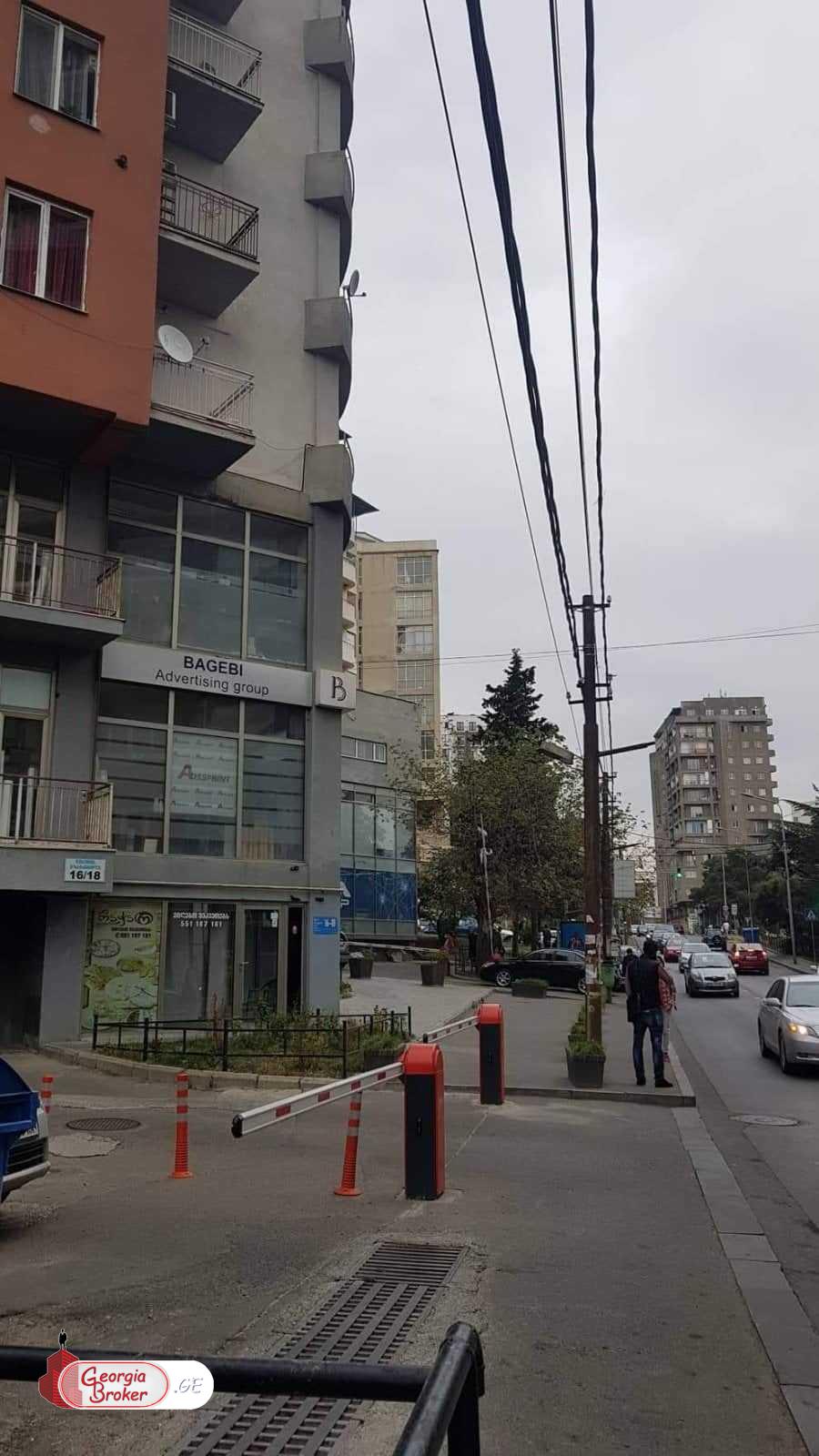 იყიდება ახალი გარემონტებული 3 ოთახიანი ბინა