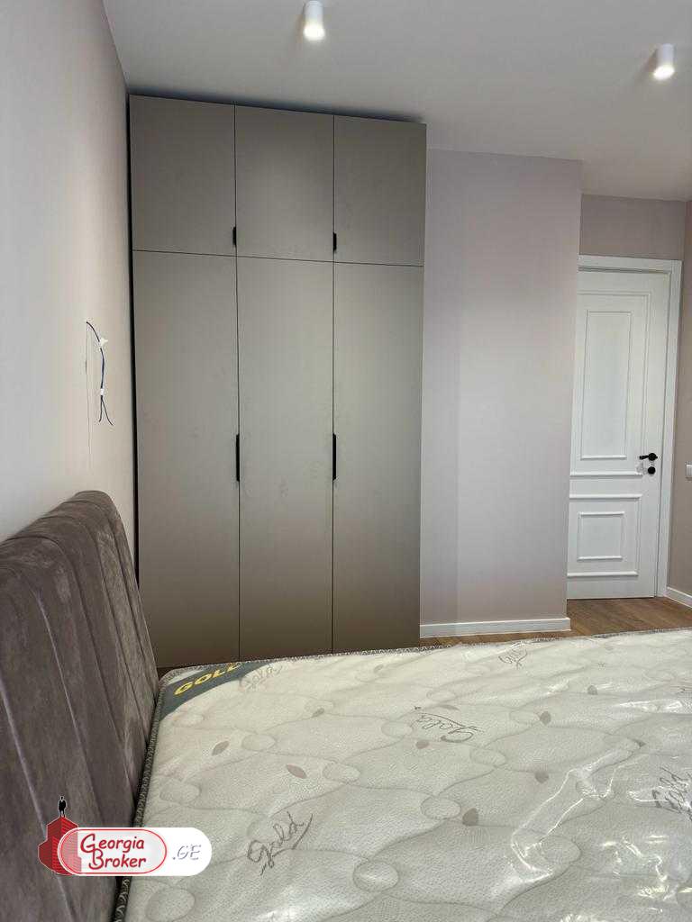 nearly repaired 3-room apartment for sale