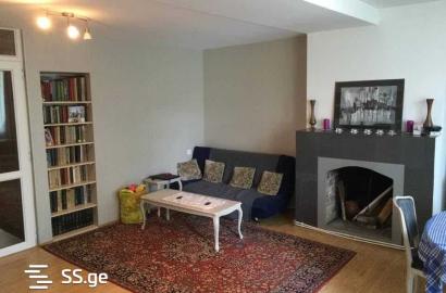 old repaired 4-room apartment for sale