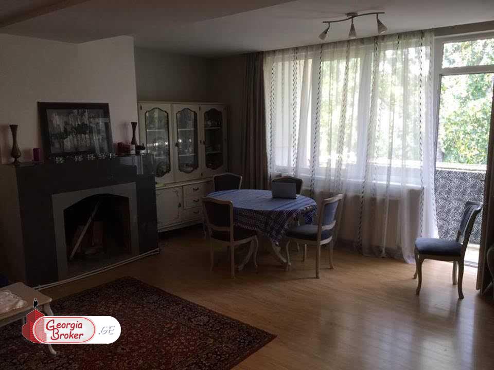 old repaired 4-room apartment for sale