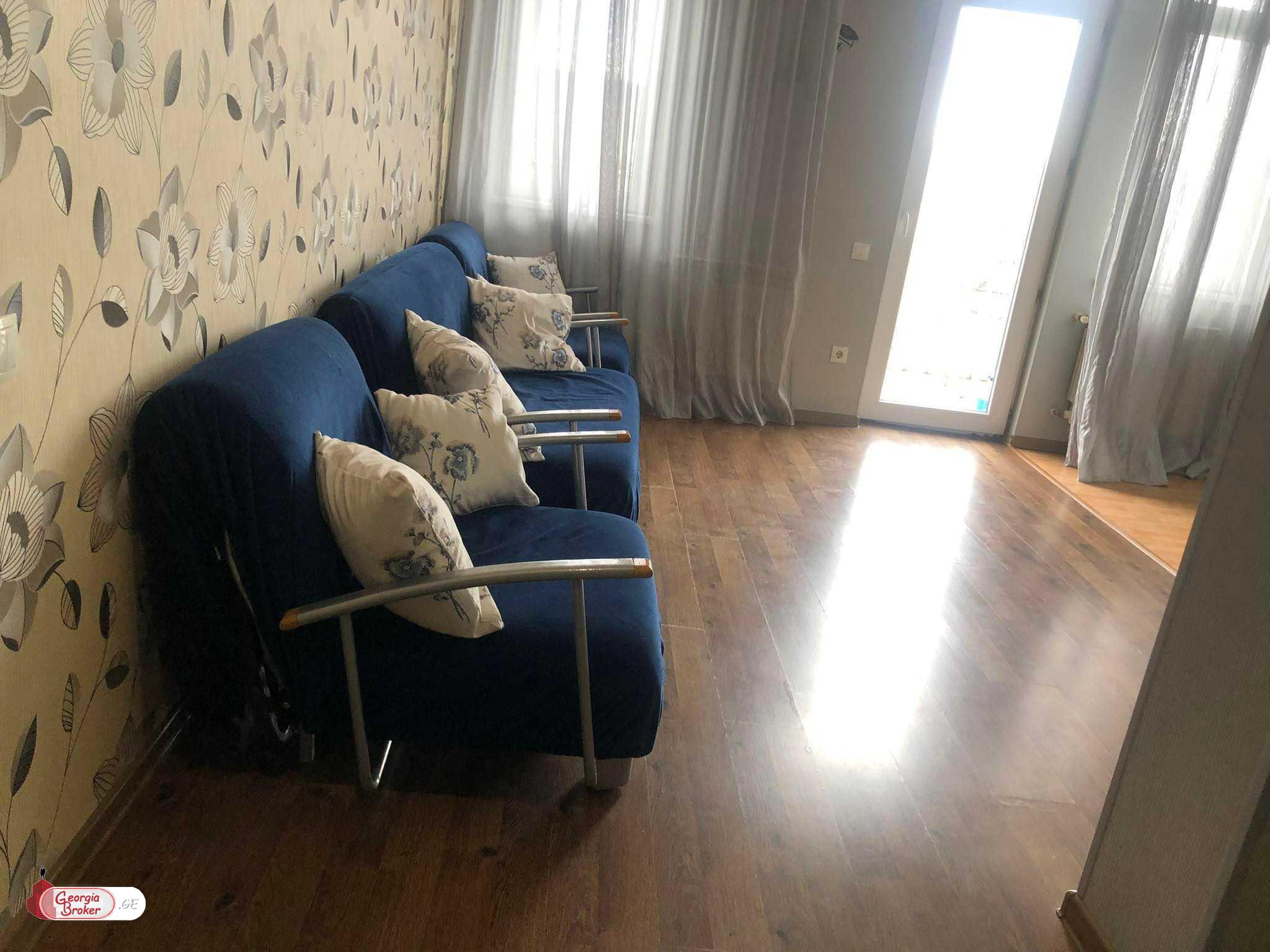 nearly repaired 3-room apartment for sale