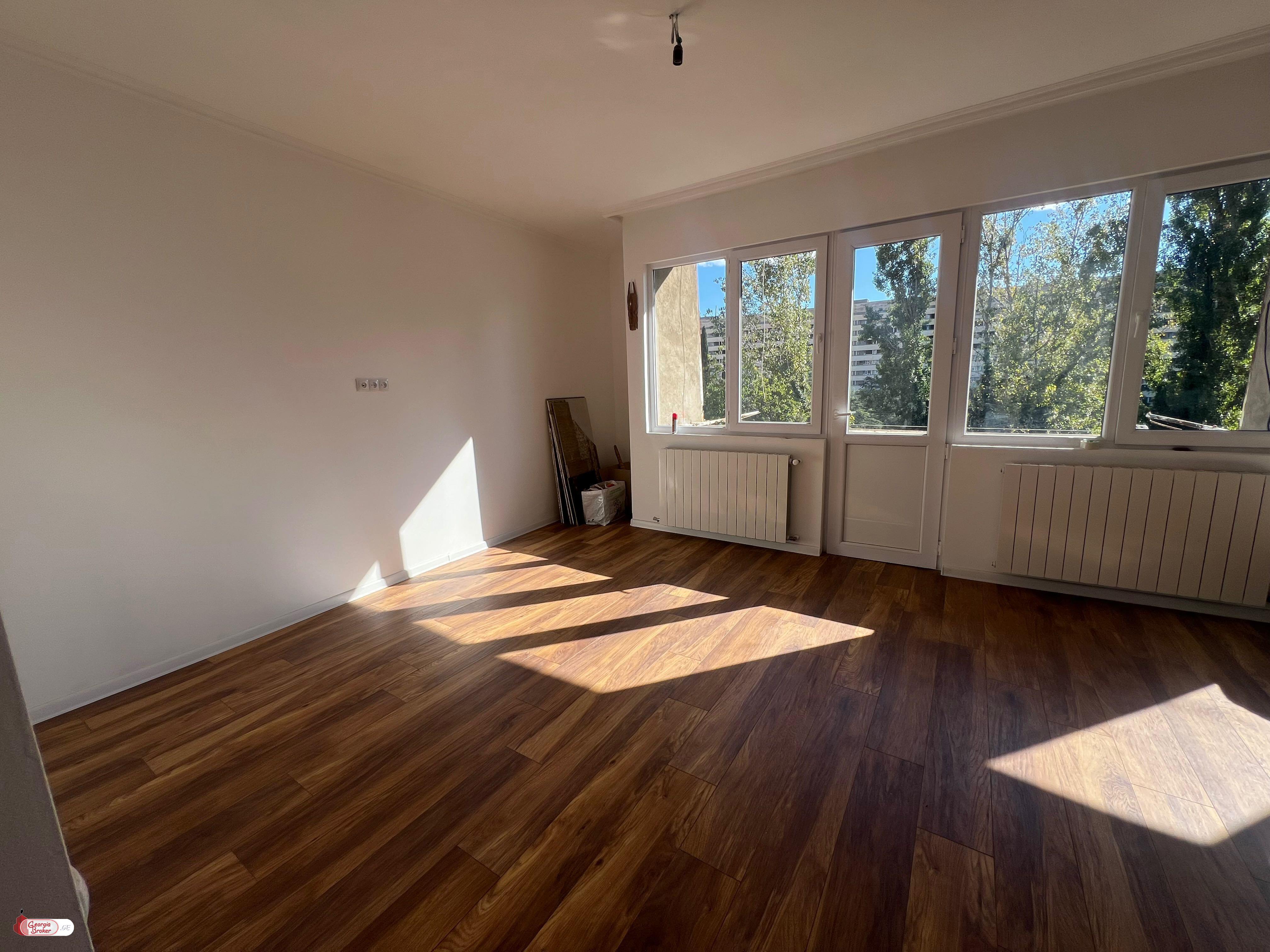 nearly repaired 5-room apartment for sale