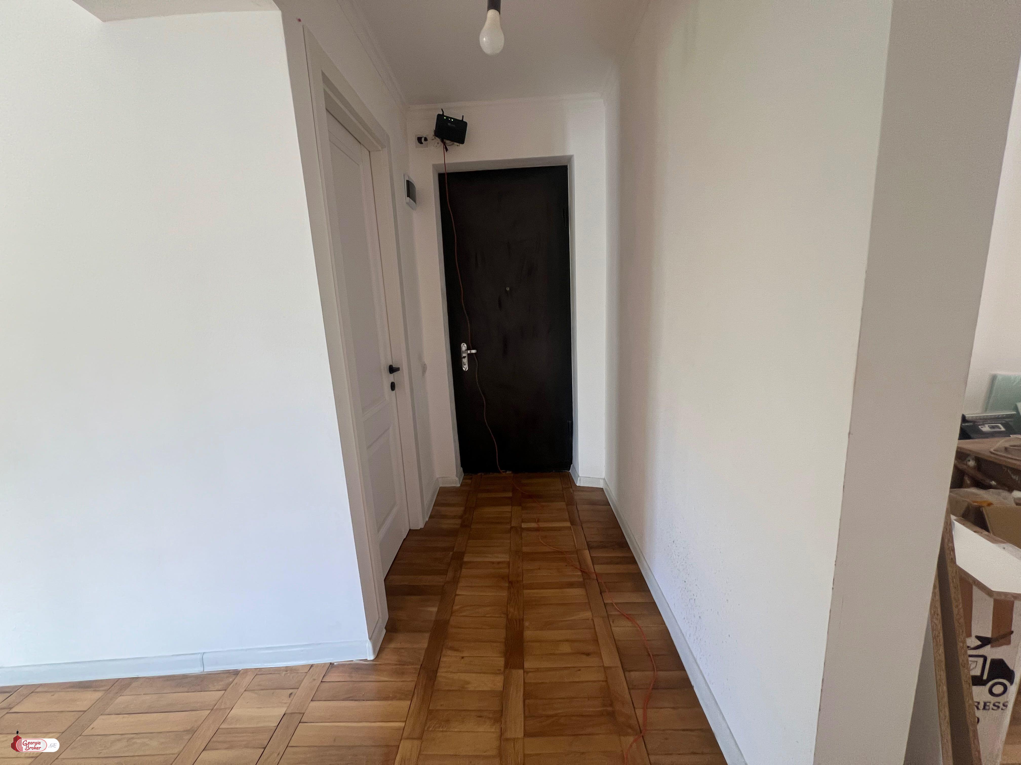 nearly repaired 5-room apartment for sale