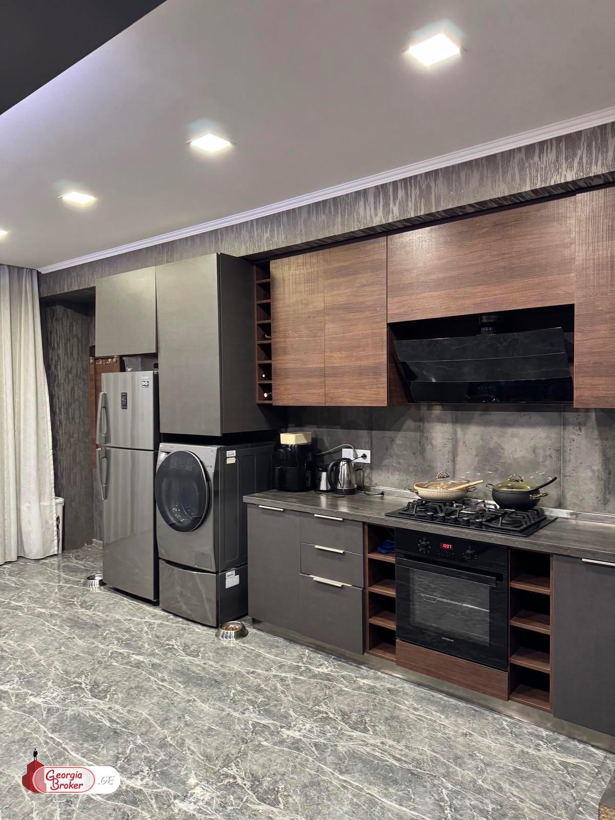 nearly repaired 5-room apartment for sale