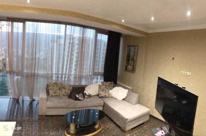 იყიდება ახალი გარემონტებული 4 ოთახიანი ბინა