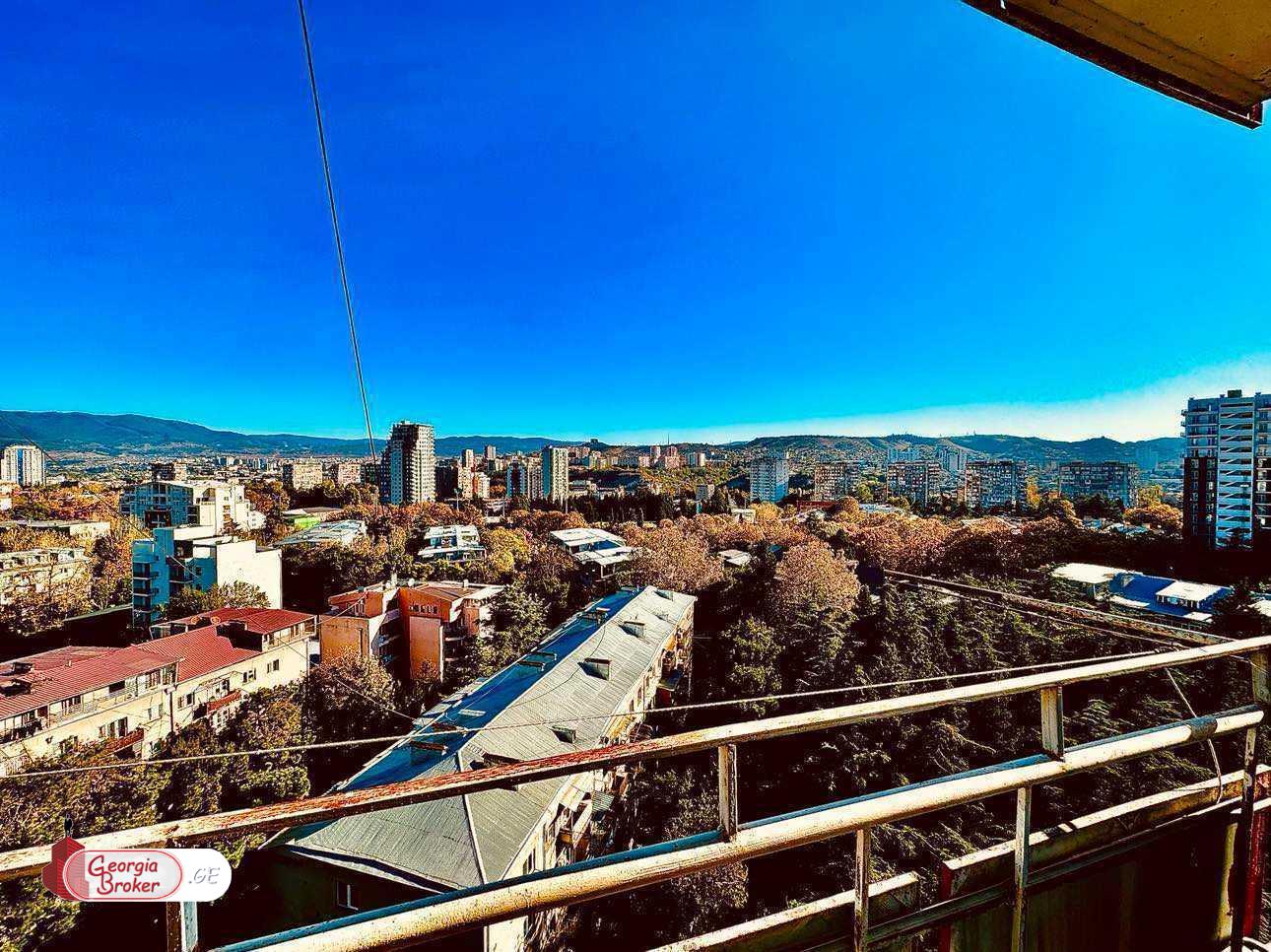 продается квартира с новым ремонтом 3-комнаты