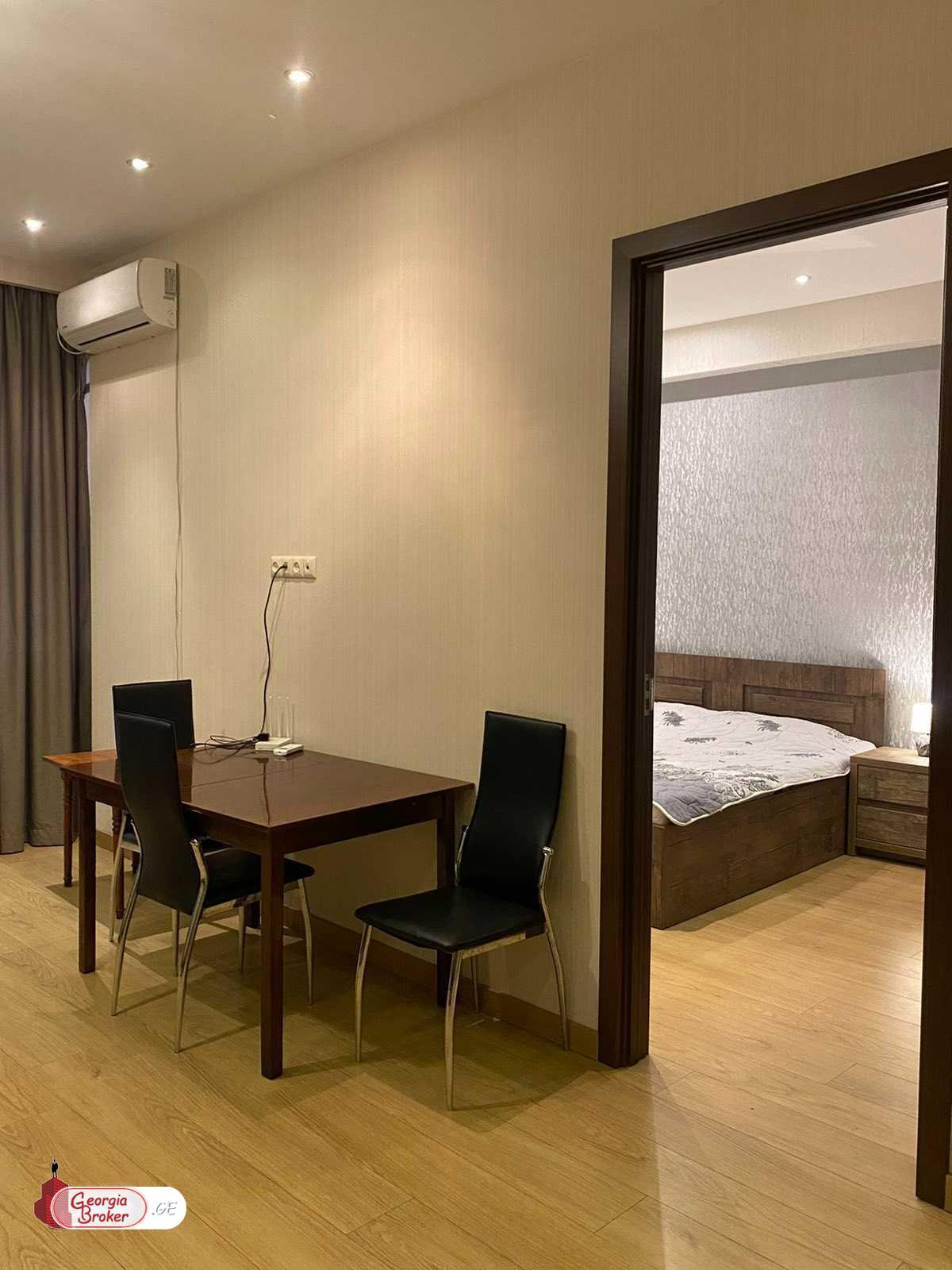 იყიდება ახალი გარემონტებული 3 ოთახიანი ბინა