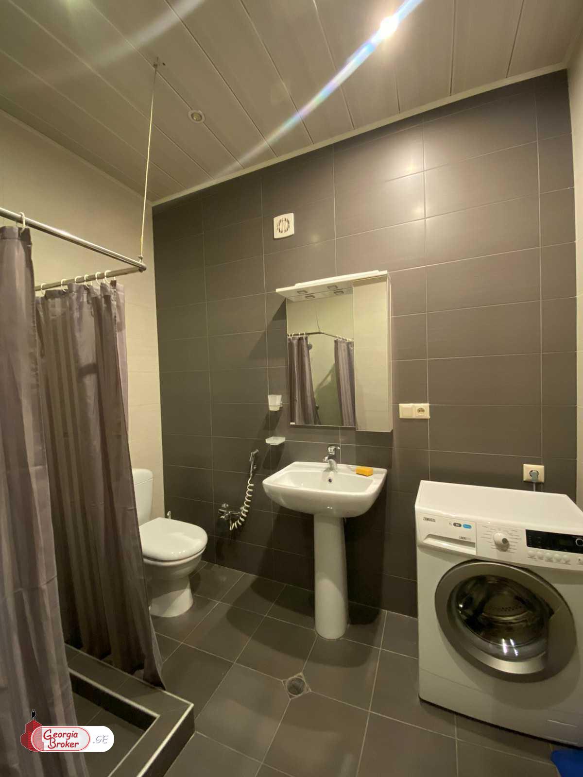 იყიდება ახალი გარემონტებული 3 ოთახიანი ბინა