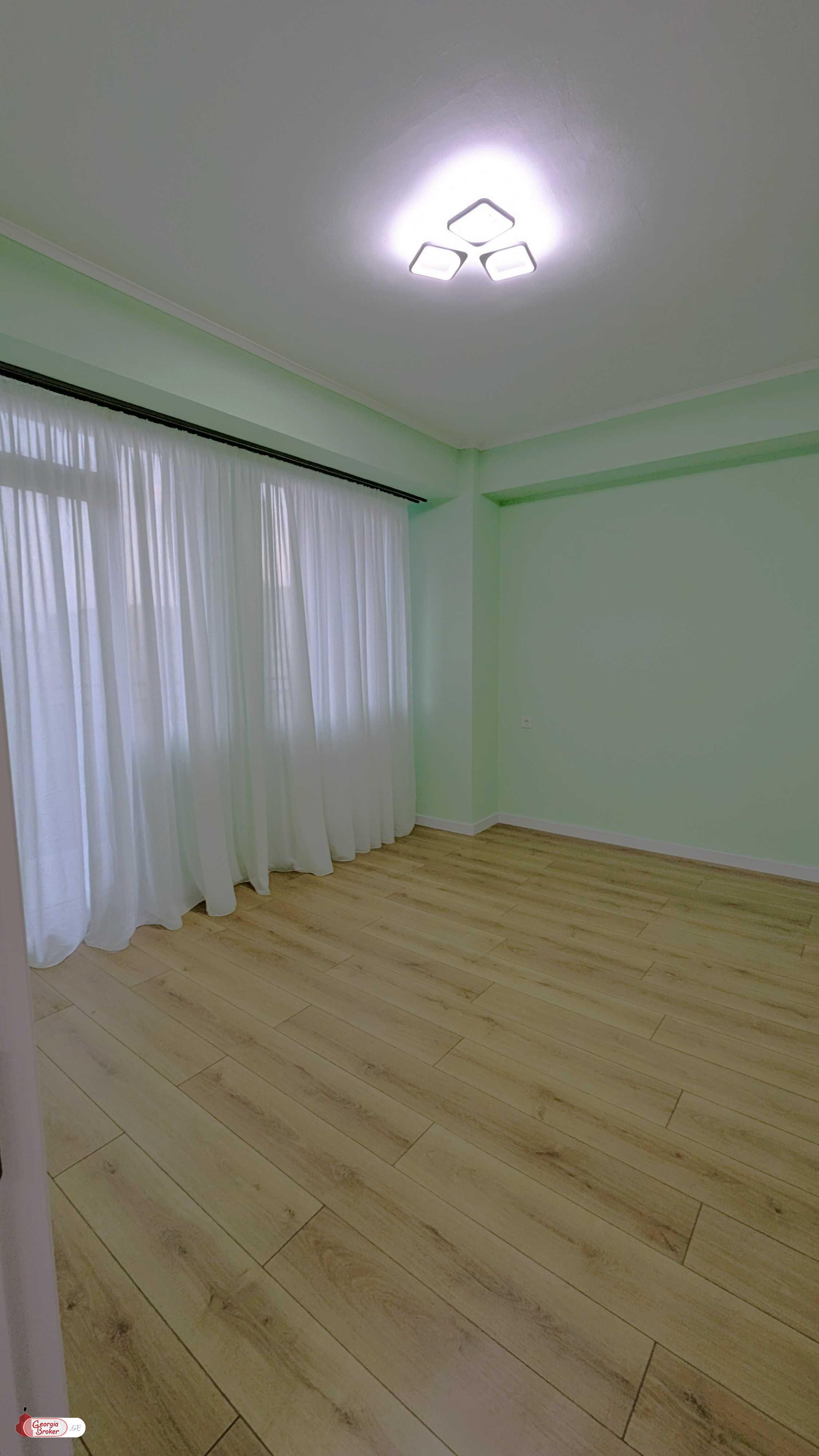 იყიდება ახალი გარემონტებული 3 ოთახიანი ბინა