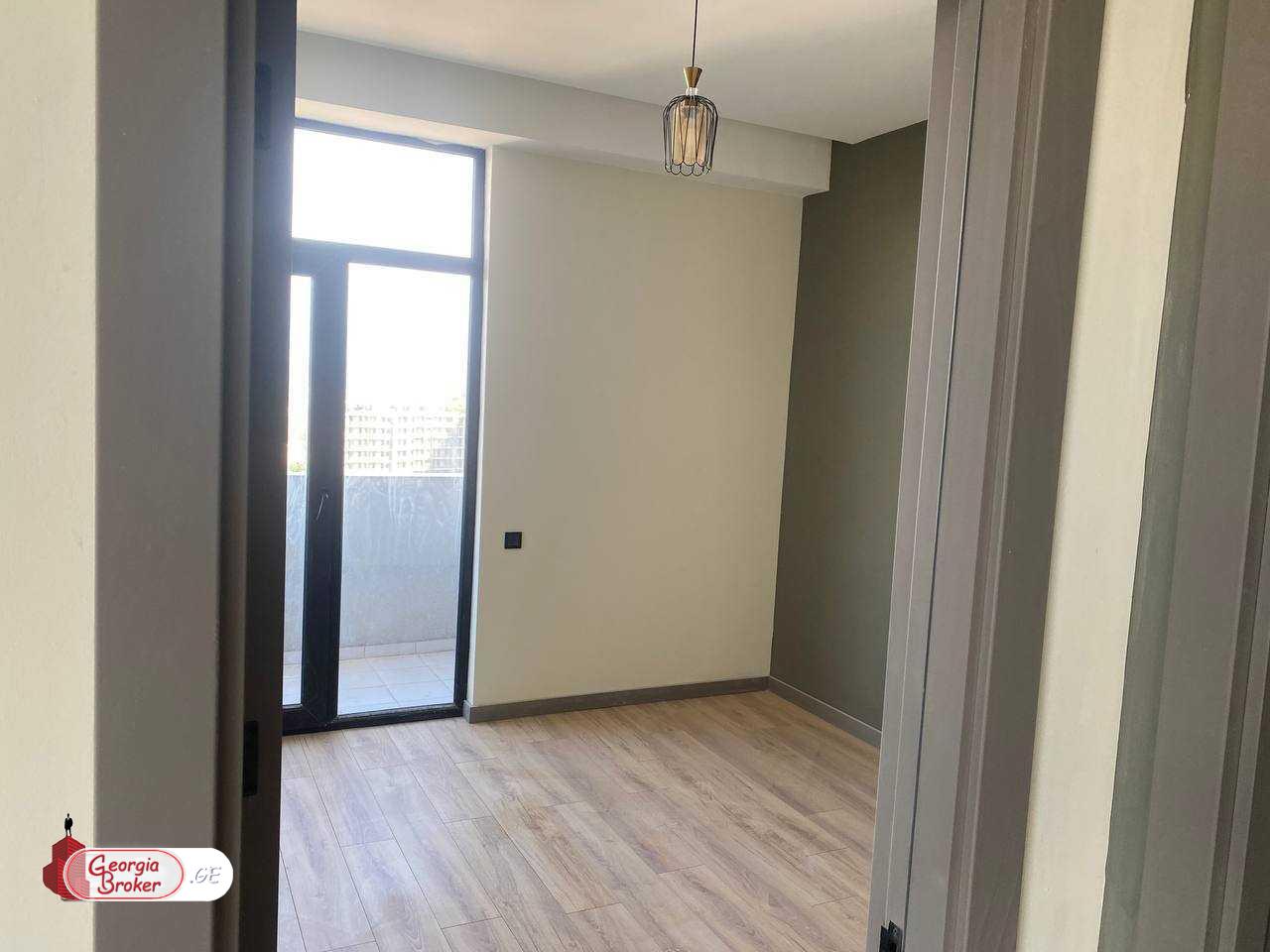 იყიდება ახალი გარემონტებული 3 ოთახიანი ბინა