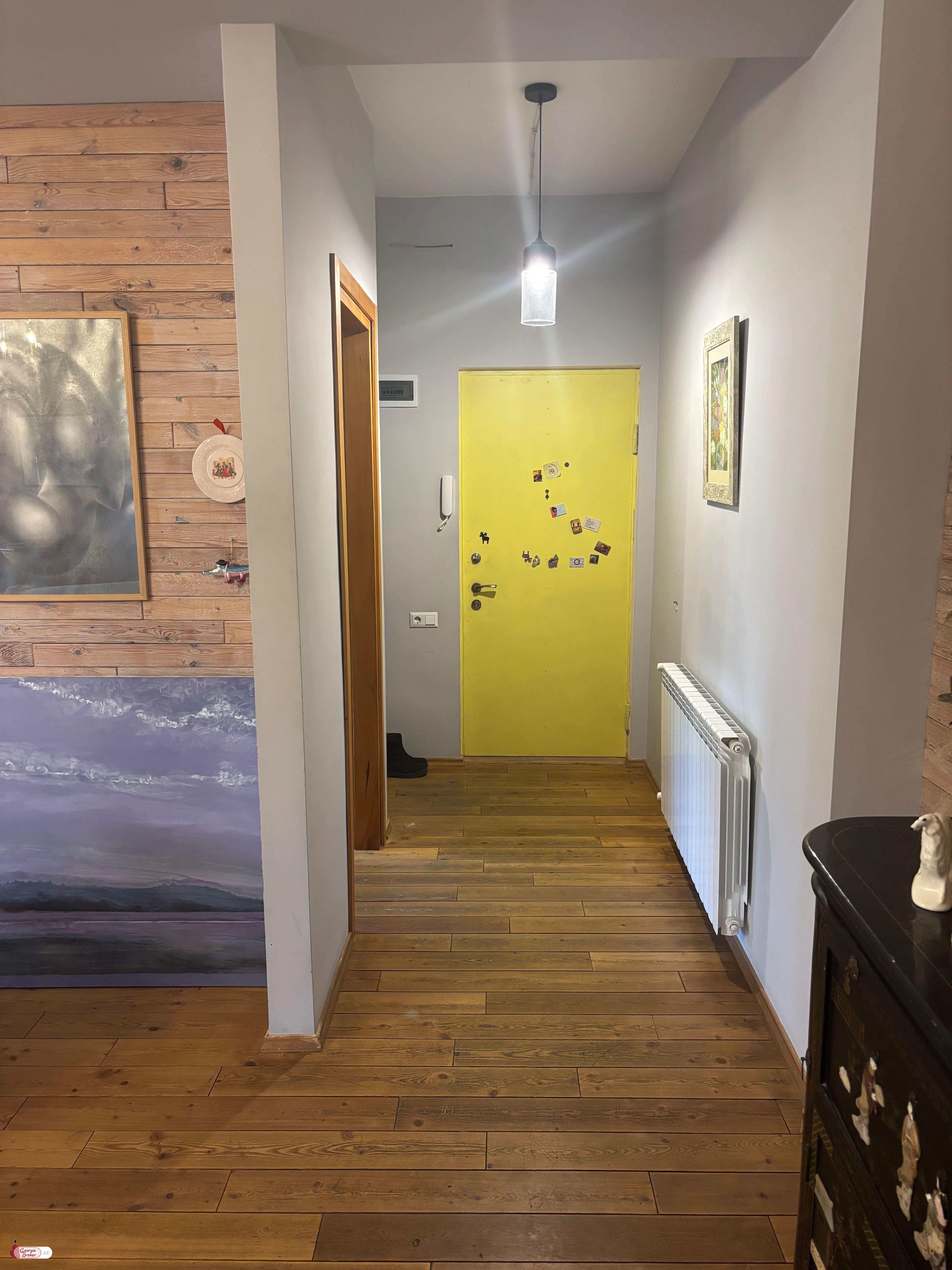 იყიდება ახალი გარემონტებული 3 ოთახიანი ბინა