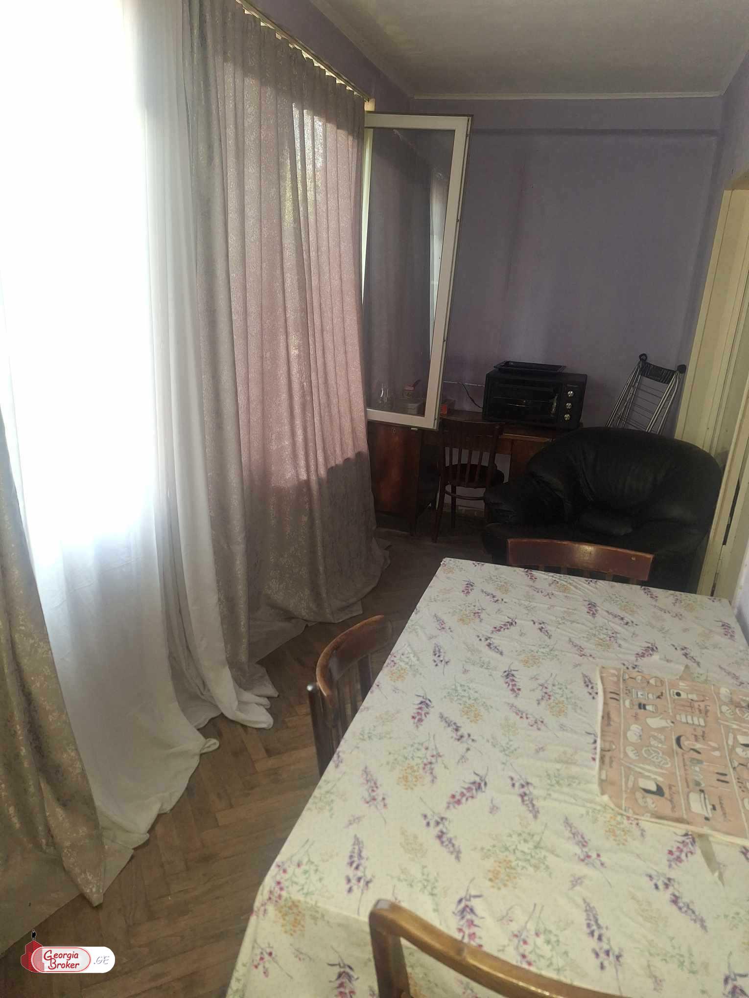 without repair 4-room apartment for sale
