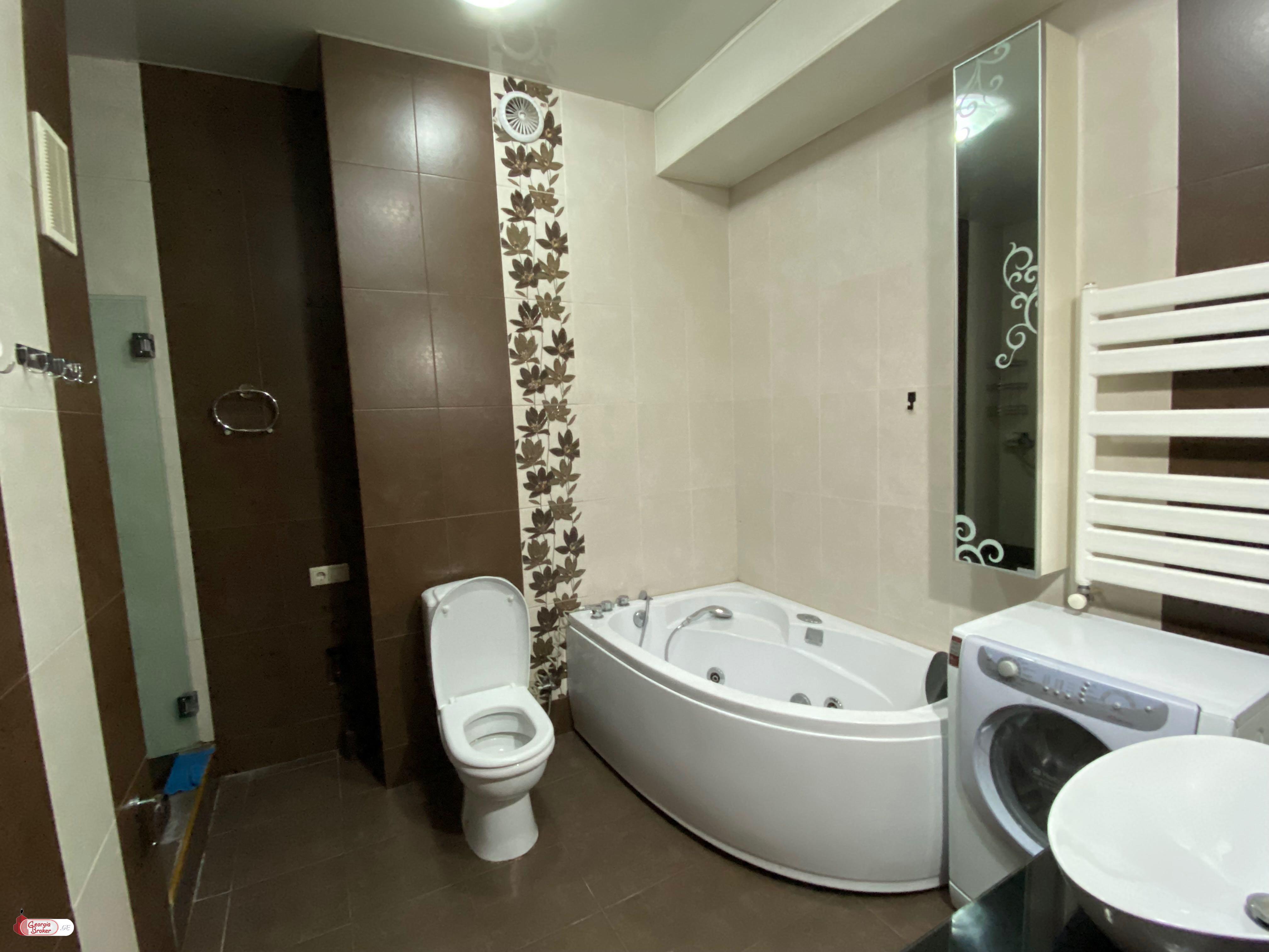 იყიდება ახალი გარემონტებული 3 ოთახიანი ბინა