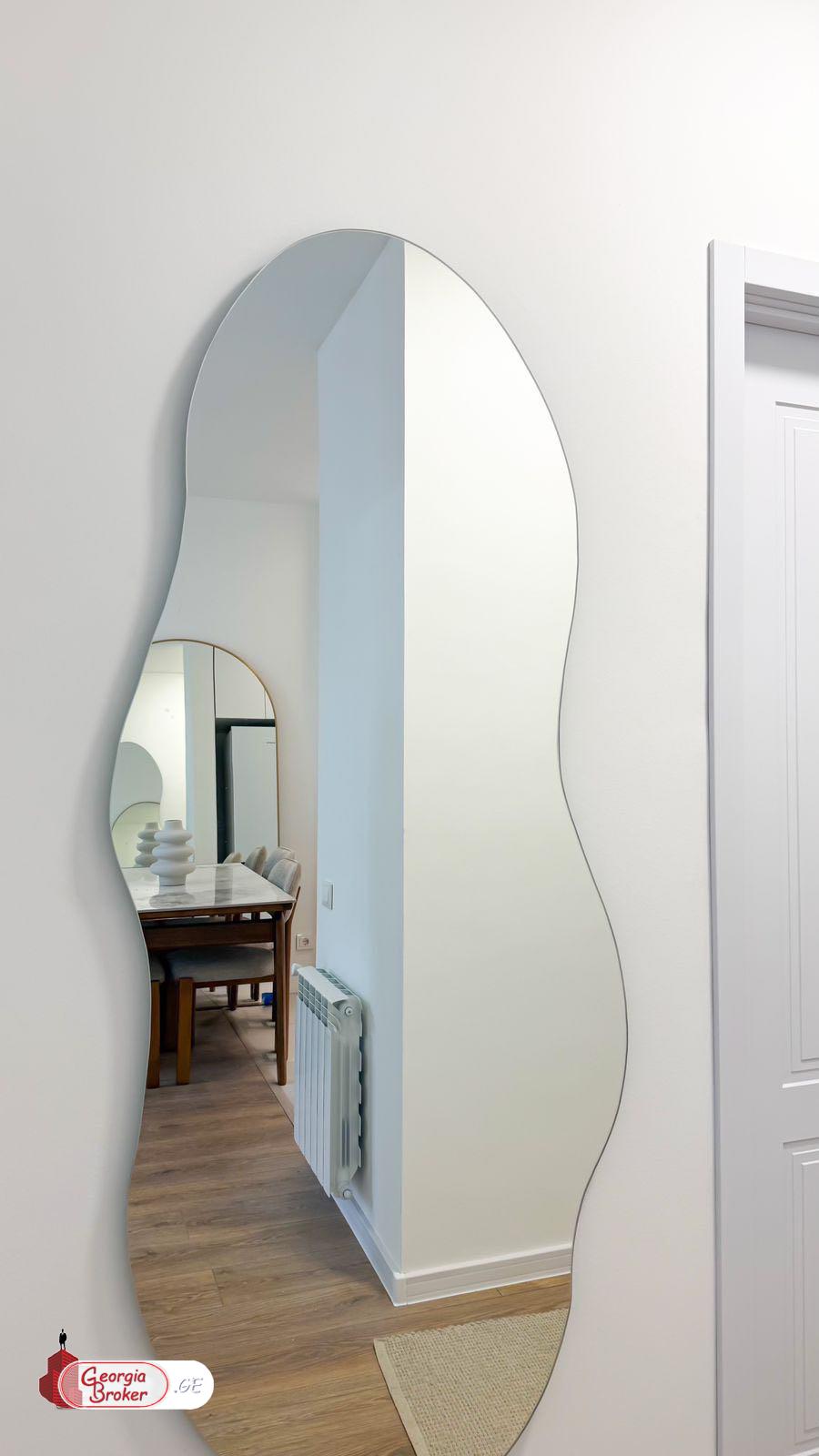 იყიდება ახალი გარემონტებული 2 ოთახიანი ბინა