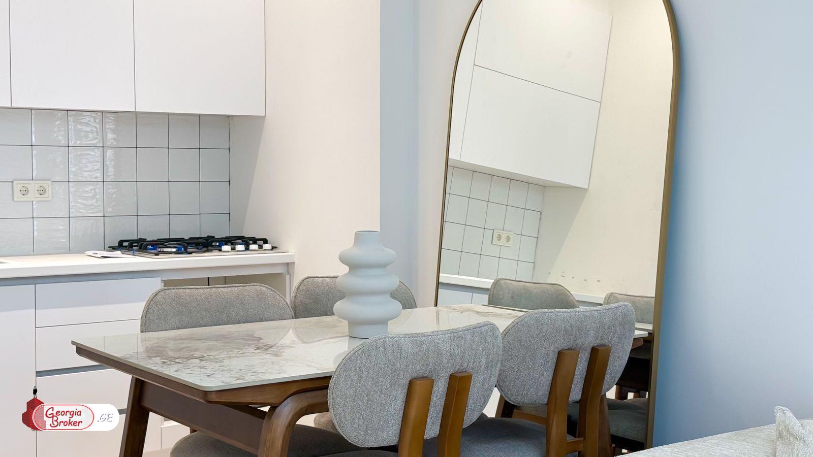 იყიდება ახალი გარემონტებული 2 ოთახიანი ბინა