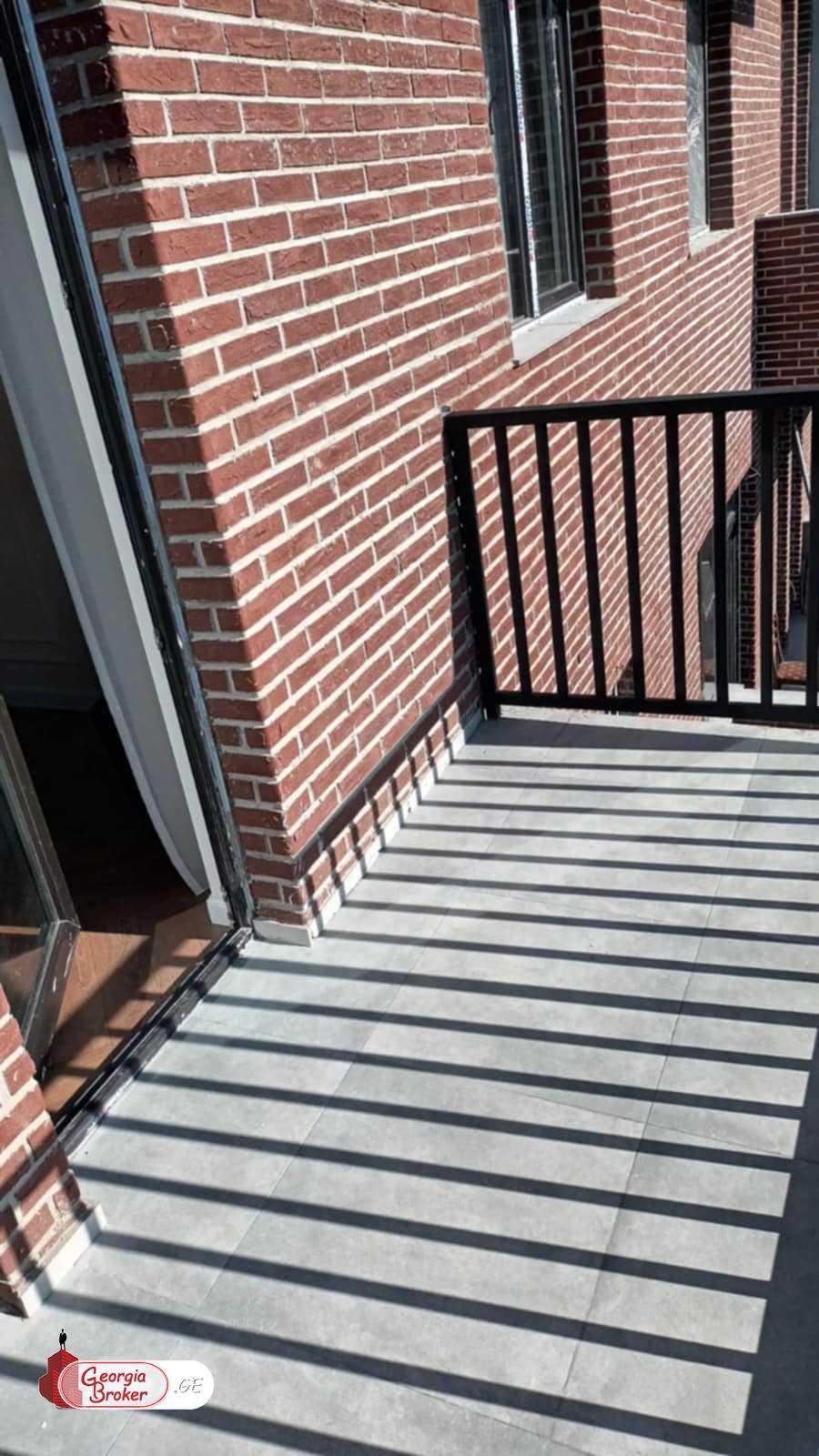 продается квартира с новым ремонтом 2-комнаты