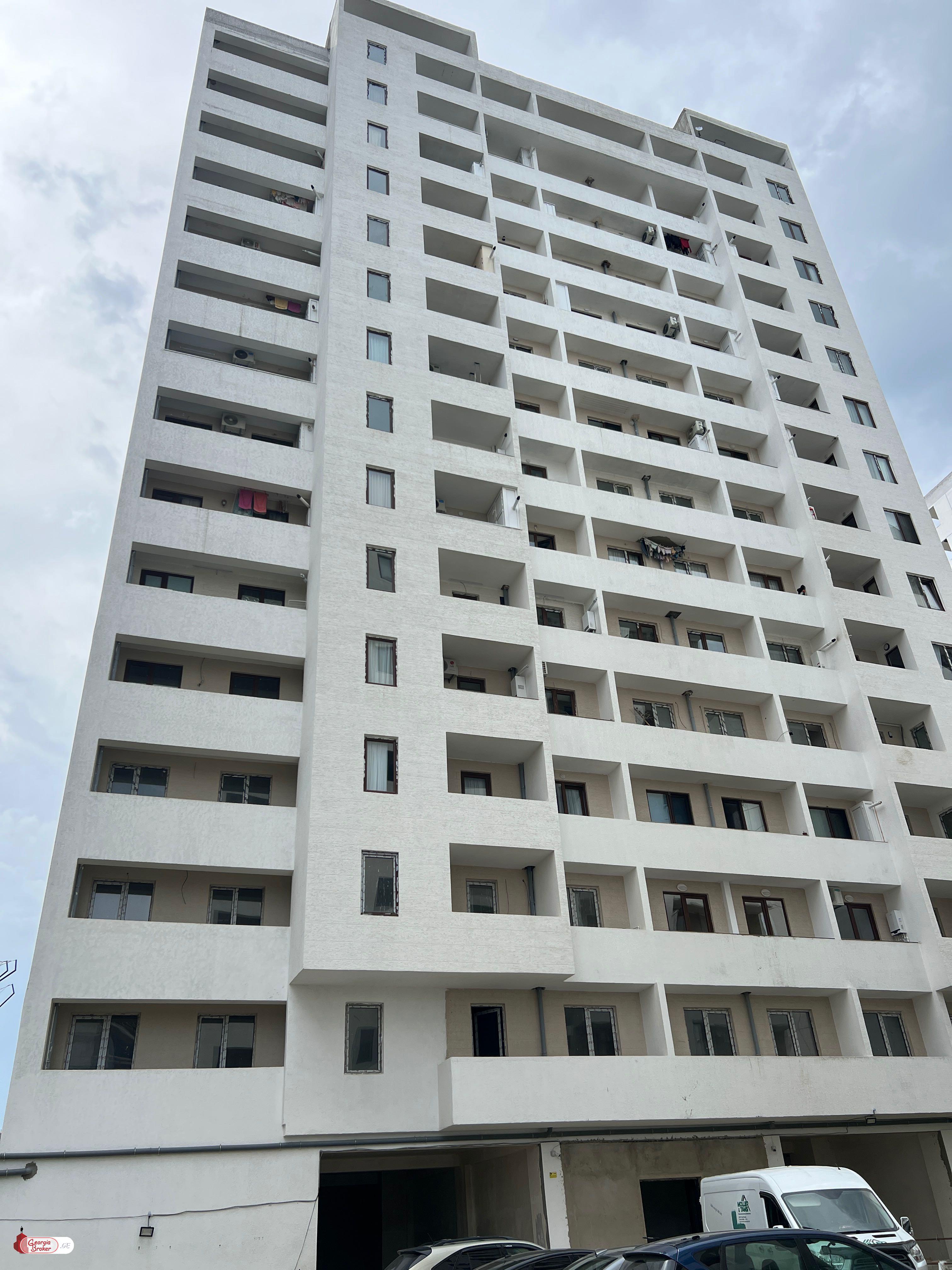 იყიდება ახალი გარემონტებული 2 ოთახიანი ბინა