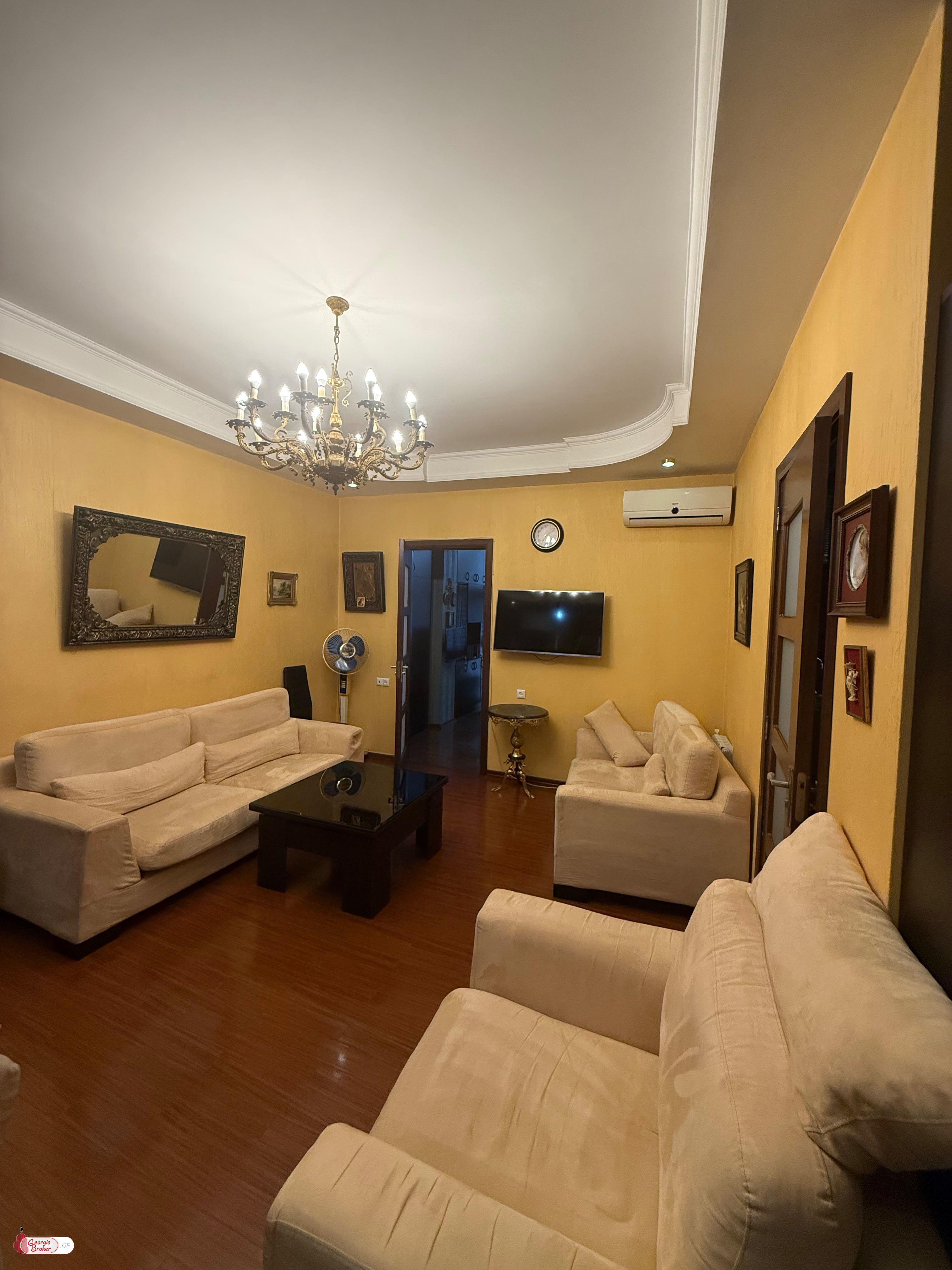 იყიდება ახალი გარემონტებული 3 ოთახიანი ბინა