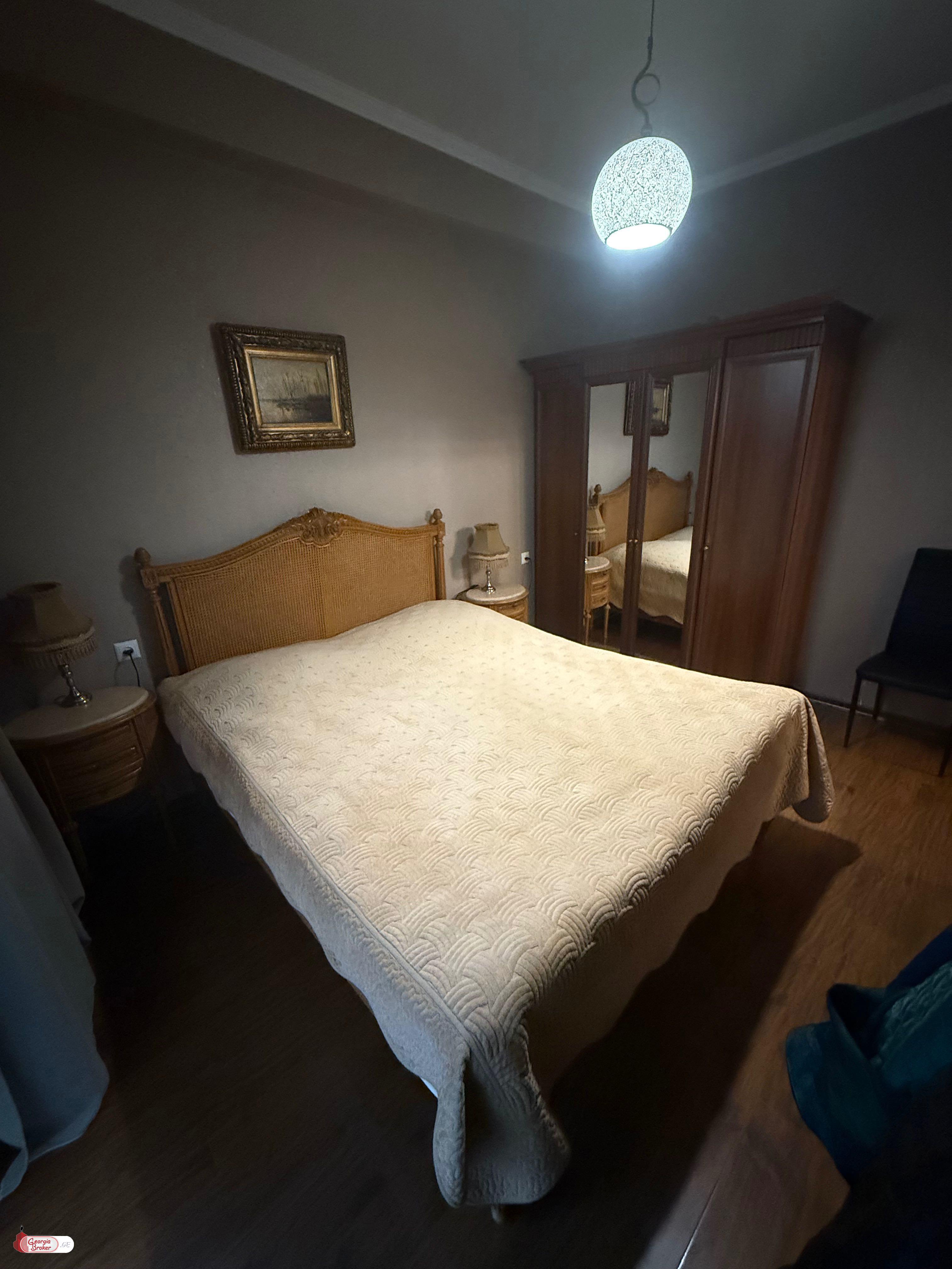 იყიდება ახალი გარემონტებული 3 ოთახიანი ბინა