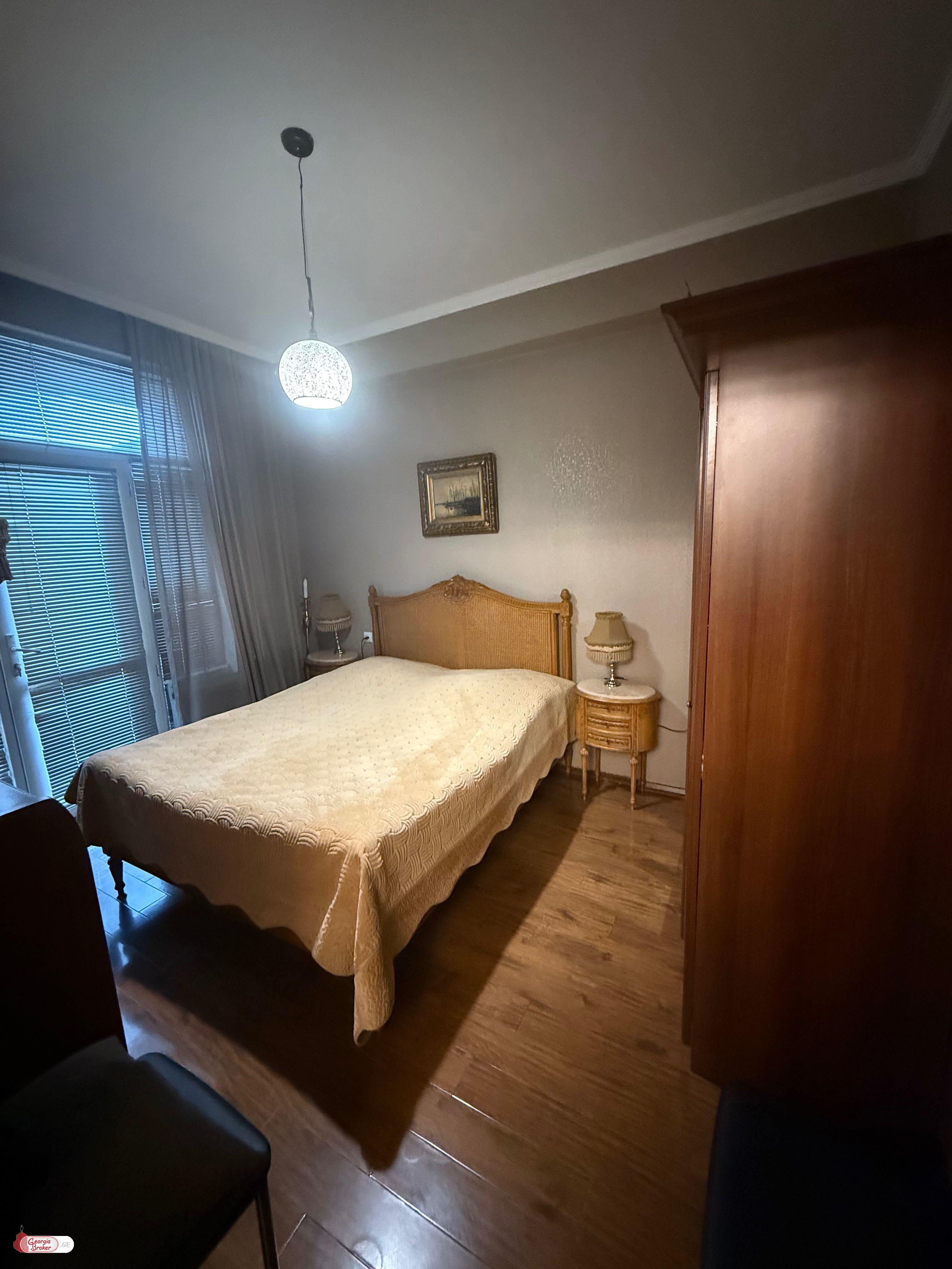 იყიდება ახალი გარემონტებული 3 ოთახიანი ბინა