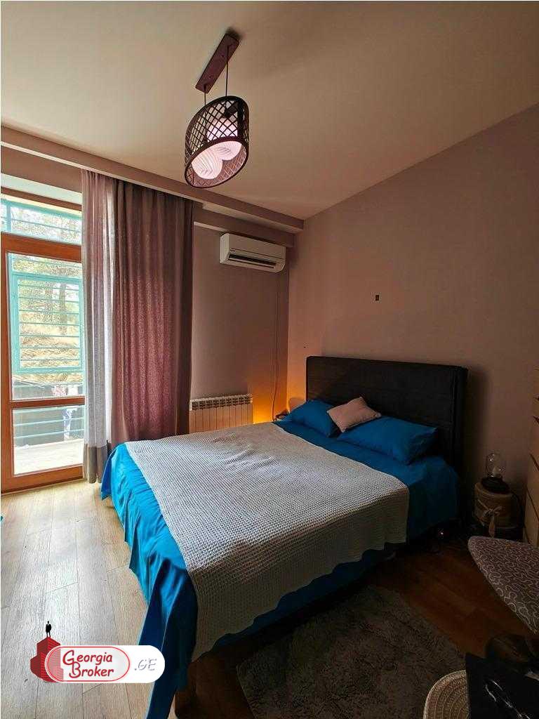 nearly repaired 4-room apartment for sale