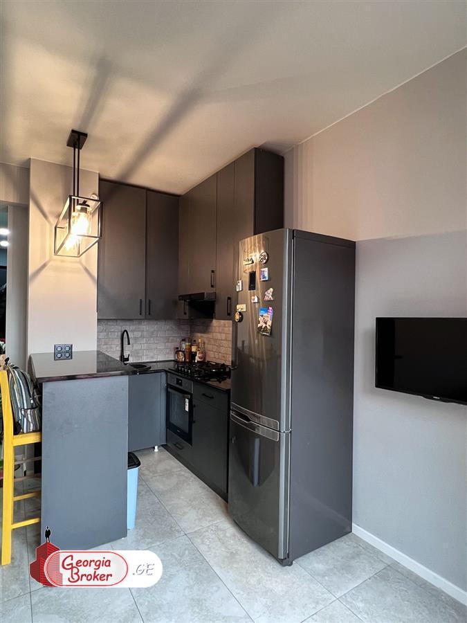 продается квартира с новым ремонтом 2-комнаты