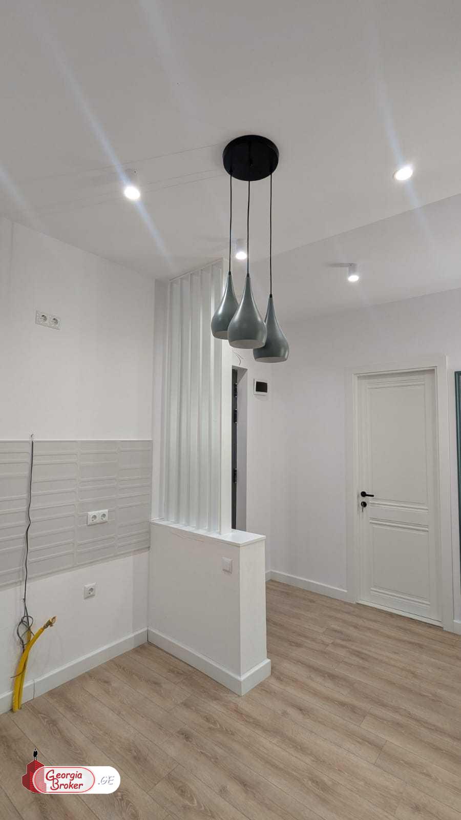 იყიდება ახალი გარემონტებული 2 ოთახიანი ბინა