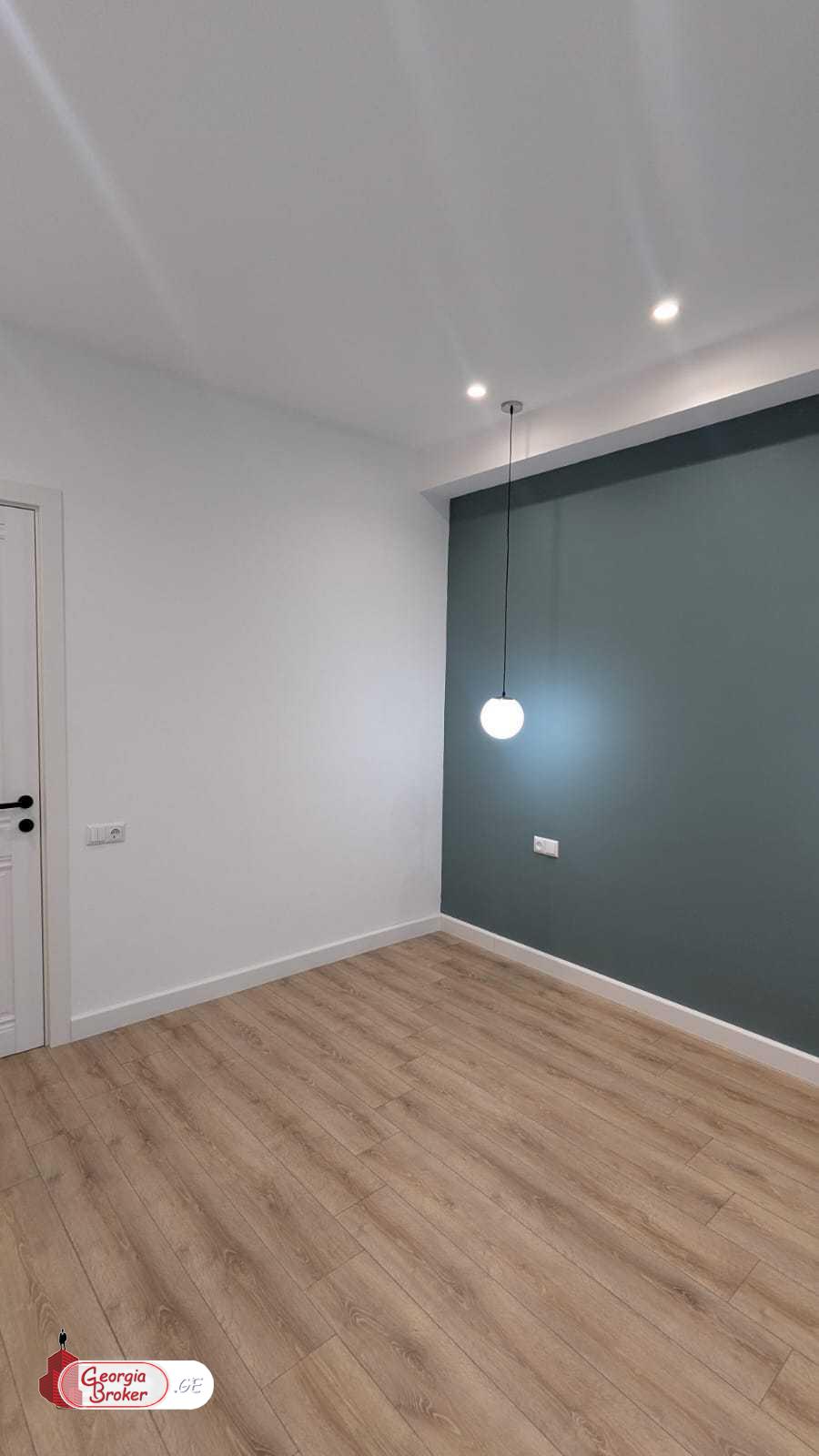 იყიდება ახალი გარემონტებული 2 ოთახიანი ბინა