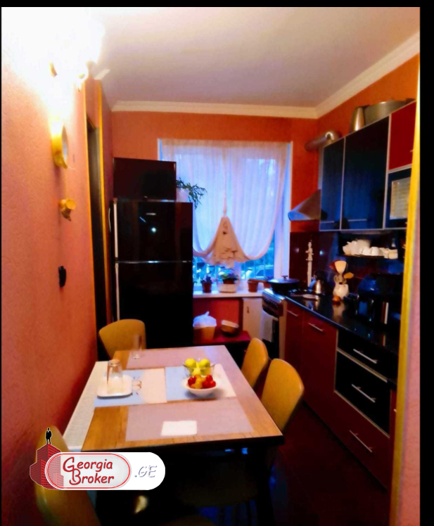 იყიდება ახალი გარემონტებული 4 ოთახიანი ბინა