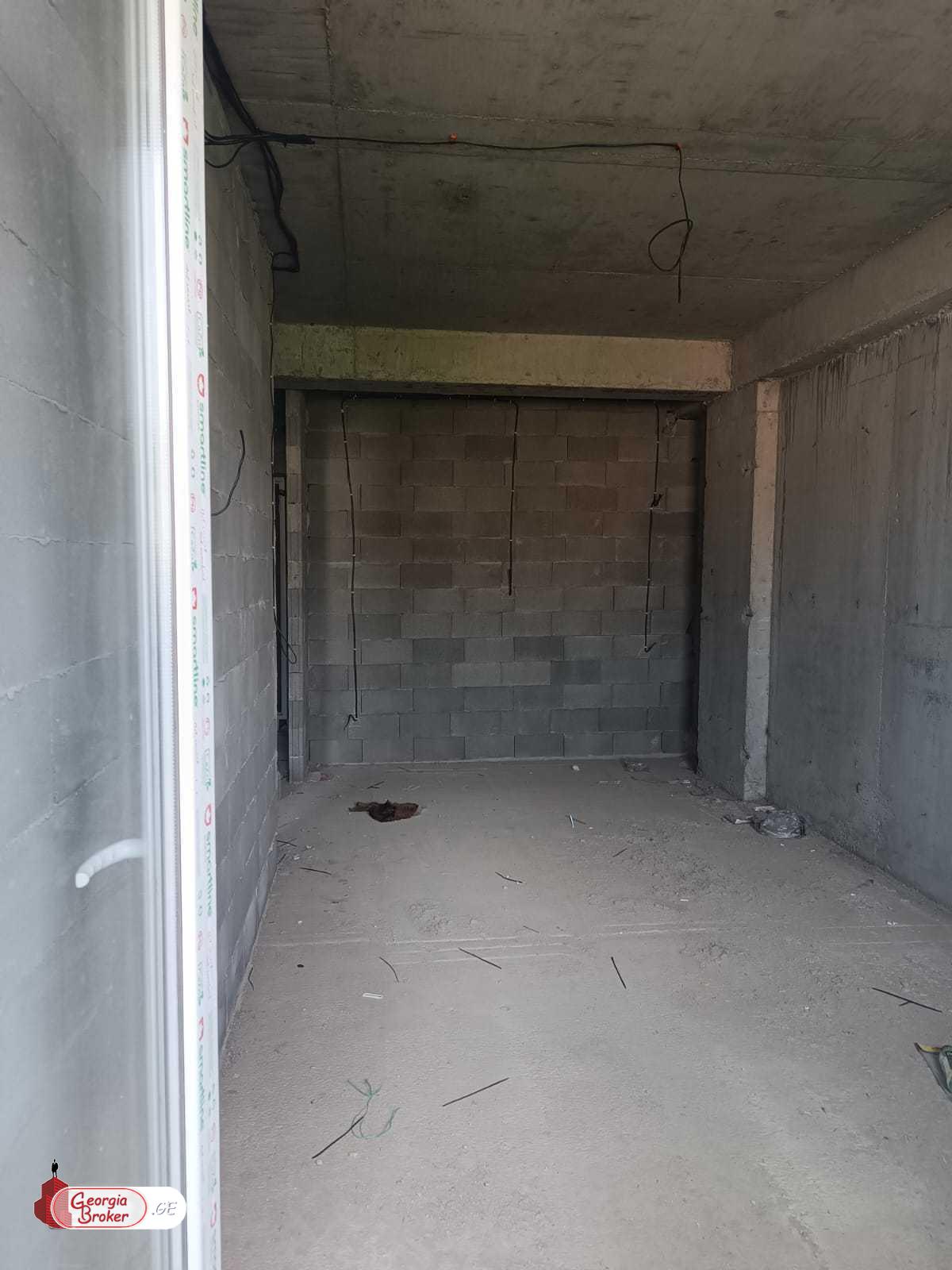 იყიდება ახალი აშენებული 2 ოთახიანი ბინა