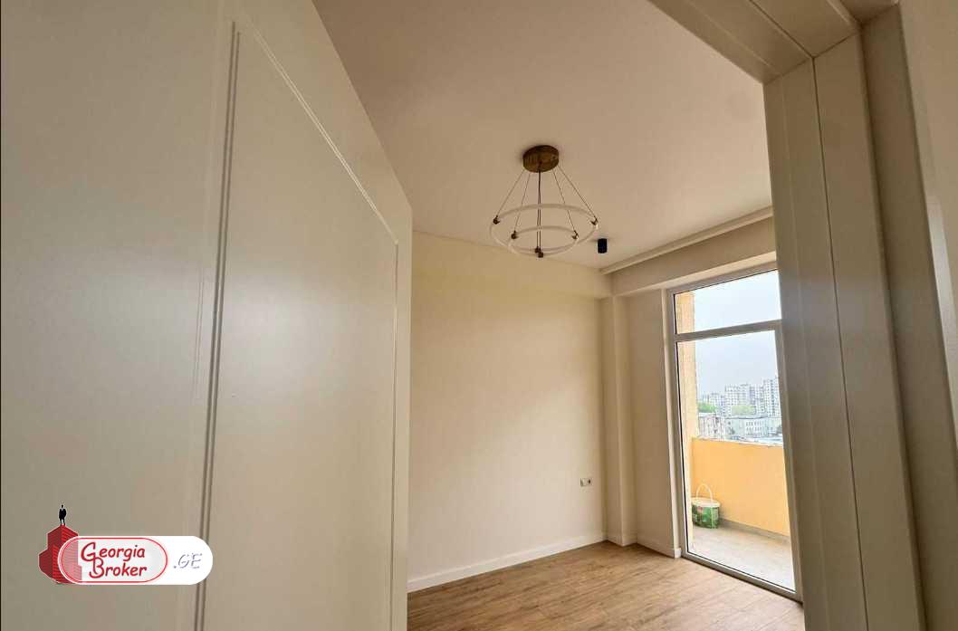 იყიდება ახალი გარემონტებული 4 ოთახიანი ბინა