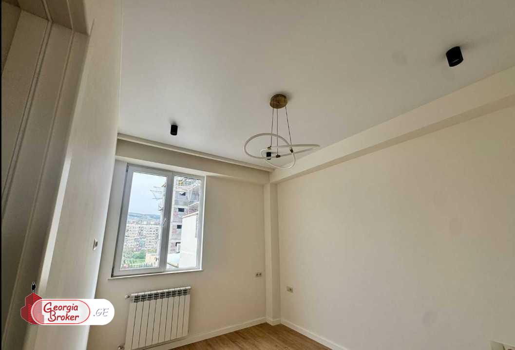 იყიდება ახალი გარემონტებული 4 ოთახიანი ბინა