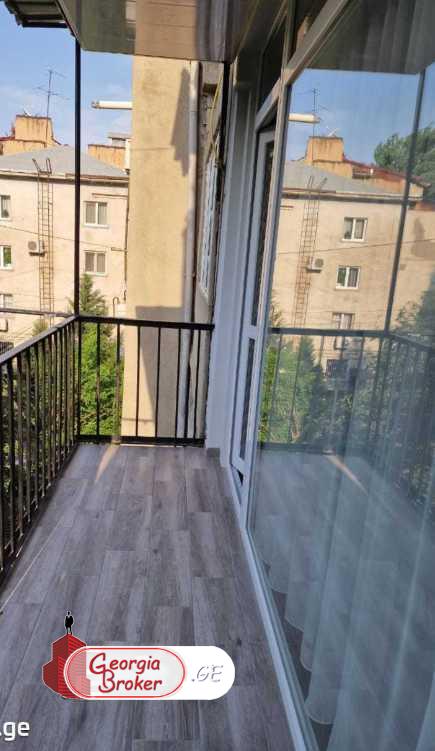 იყიდება ახალი გარემონტებული 2 ოთახიანი ბინა