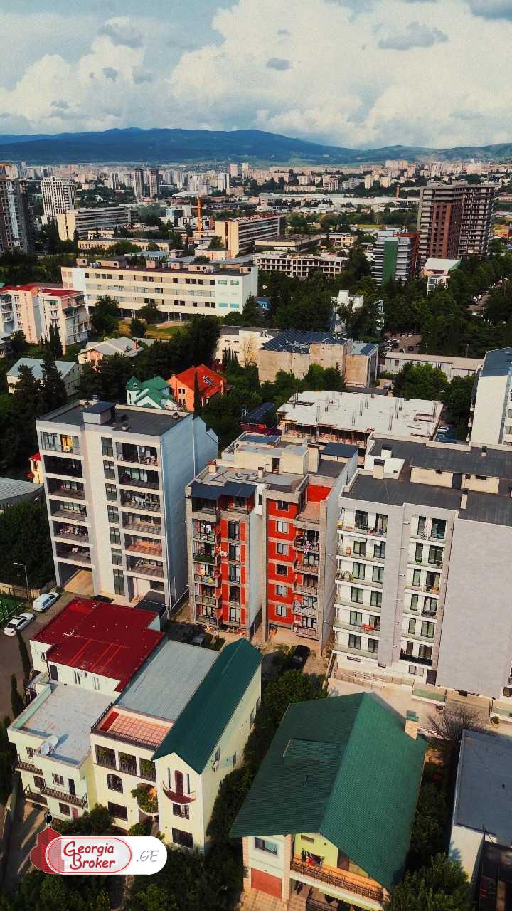 продается квартира с новым ремонтом 3-комнаты