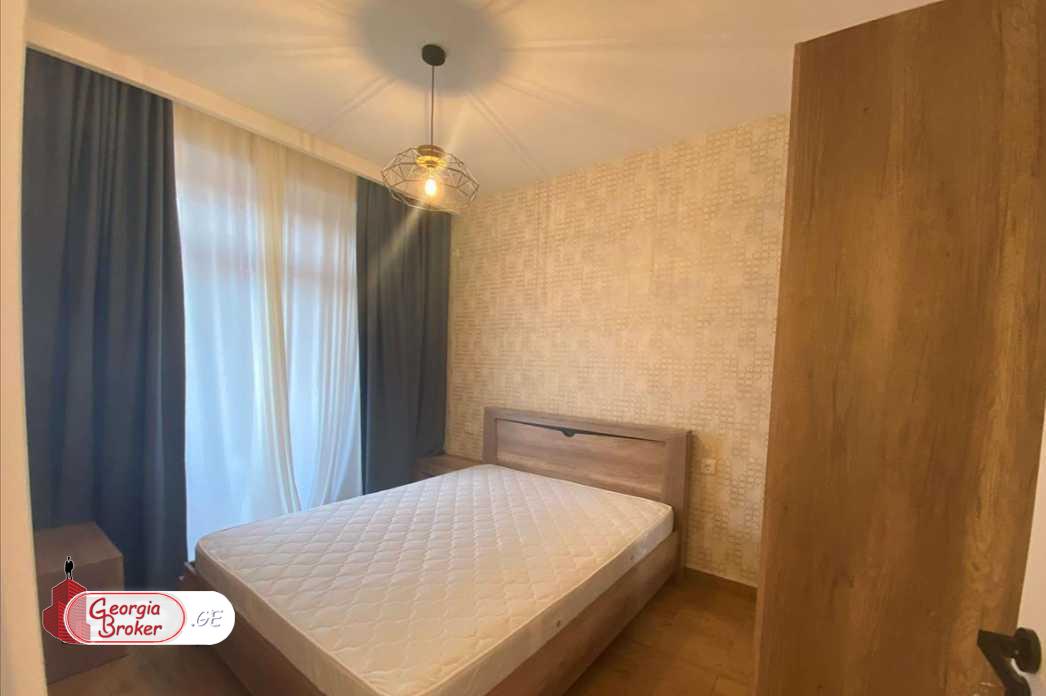 в аренду квартира с новым ремонтом 2-комнаты