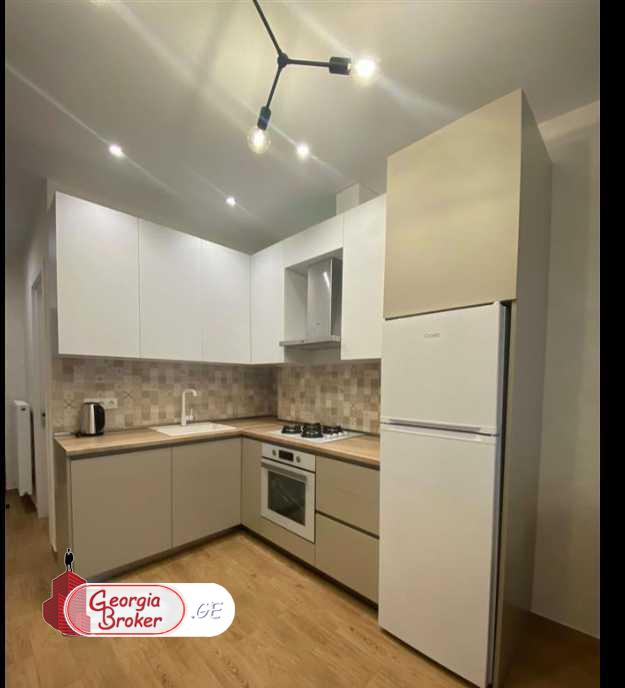 в аренду квартира с новым ремонтом 2-комнаты