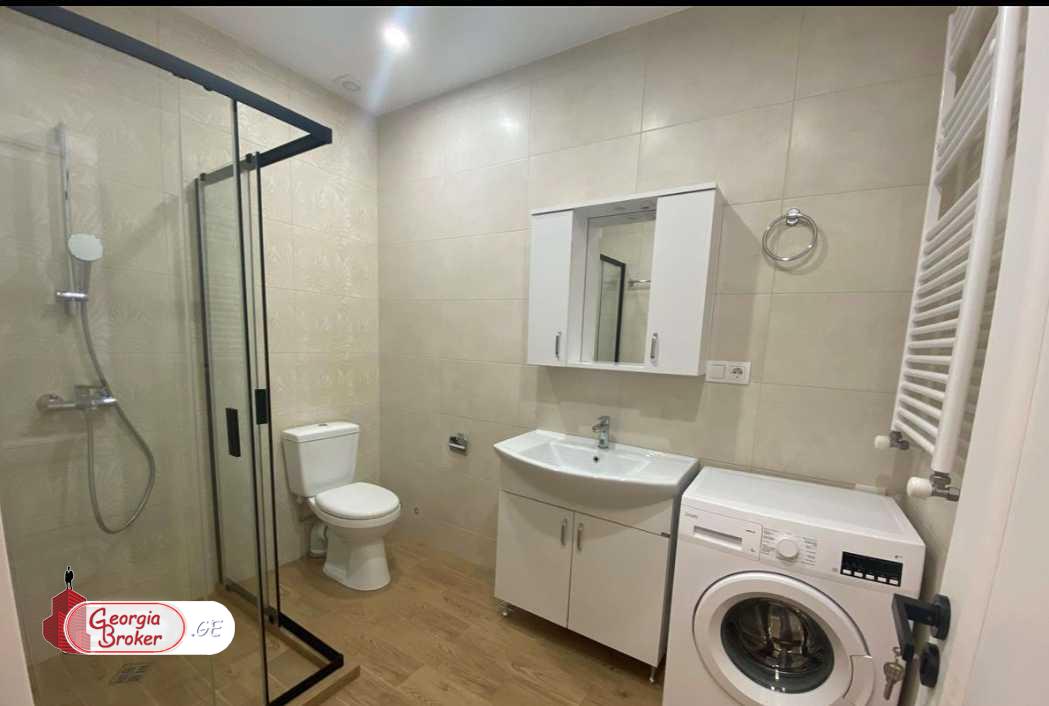 в аренду квартира с новым ремонтом 2-комнаты