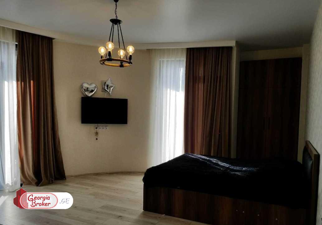 в аренду квартира с новым ремонтом 1-комната