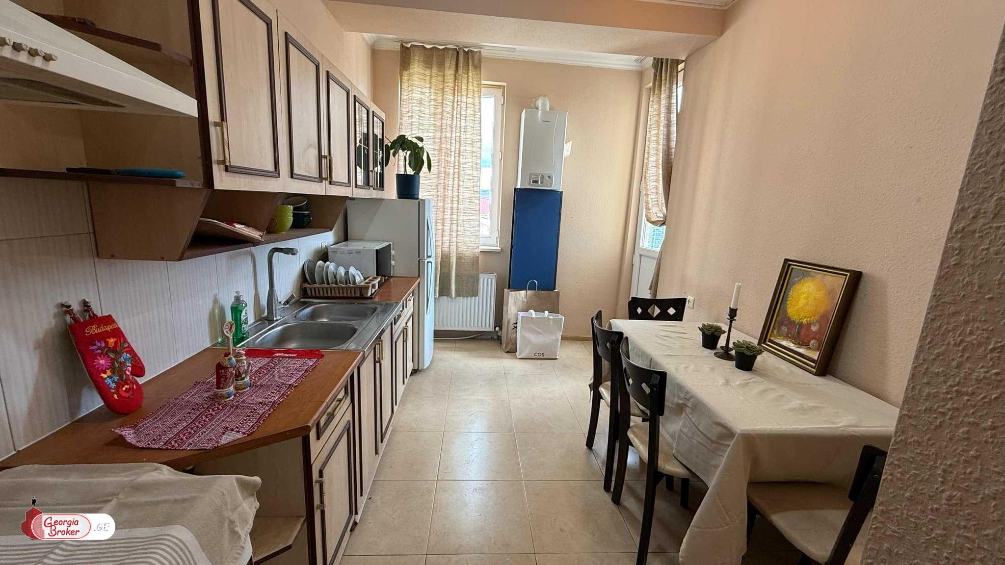 продается квартира с новым ремонтом 2-комнаты