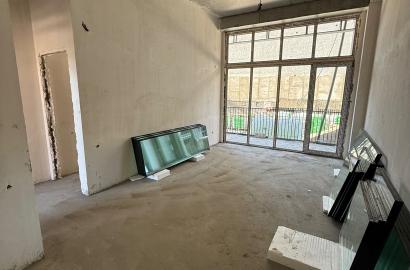 nearly repaired 2-room apartment for sale