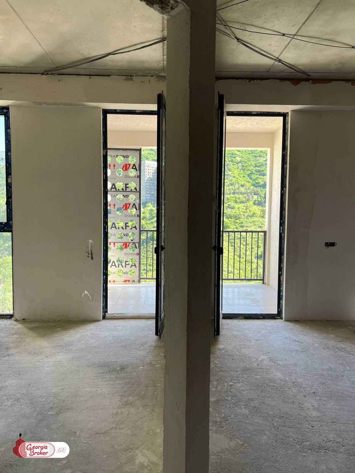 nearly repaired 2-room apartment for sale