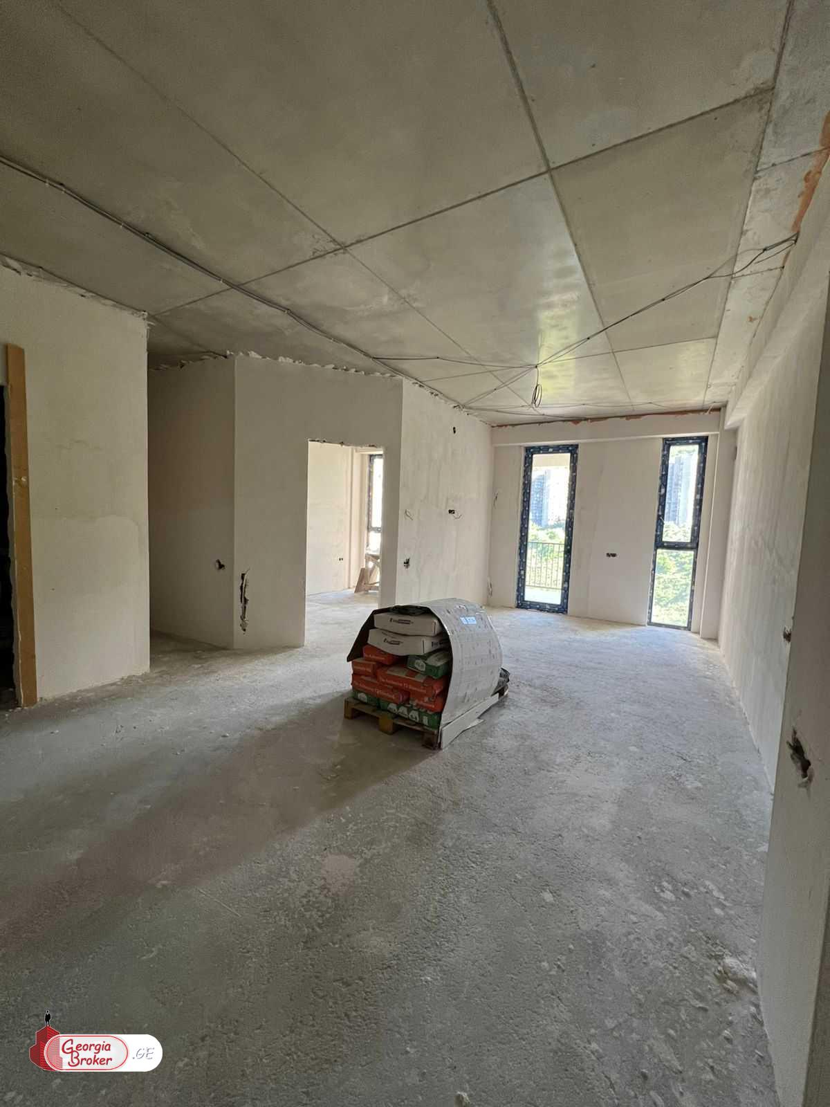 nearly repaired 2-room apartment for sale